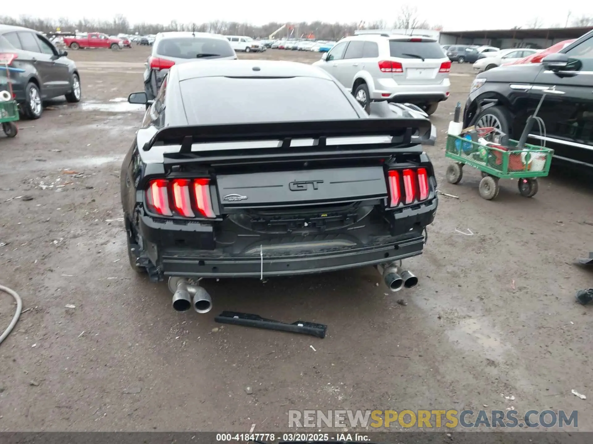 17 fotografías del automóvil dañado 1FA6P8CF0L5133424 FORD MUSTANG 2020