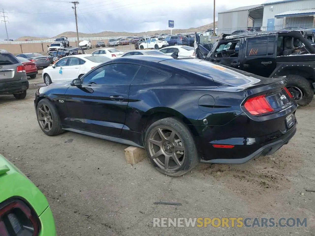 2 fotografías del automóvil dañado 1FA6P8CF1L5176993 FORD MUSTANG 2020