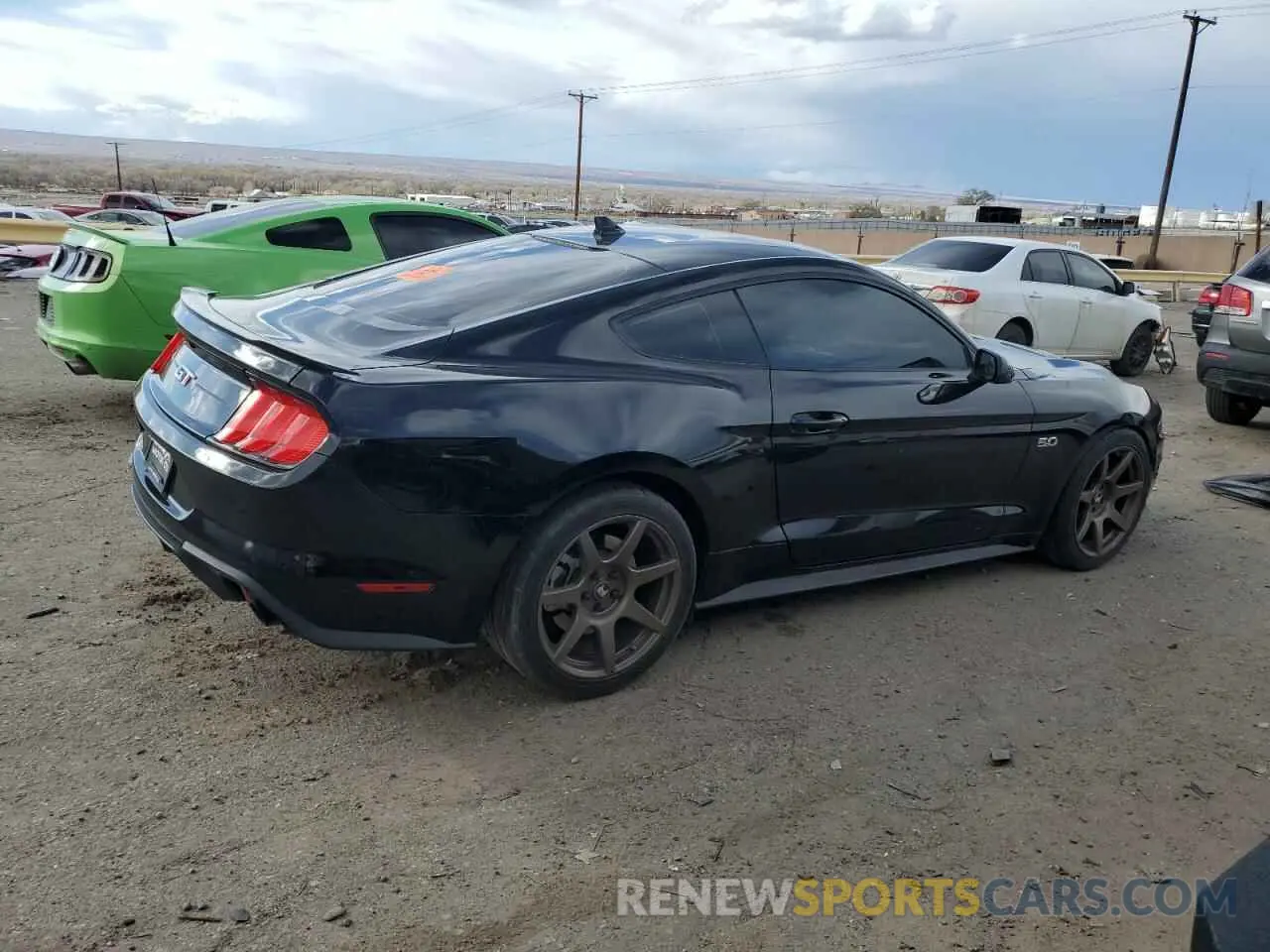 3 fotografías del automóvil dañado 1FA6P8CF1L5176993 FORD MUSTANG 2020