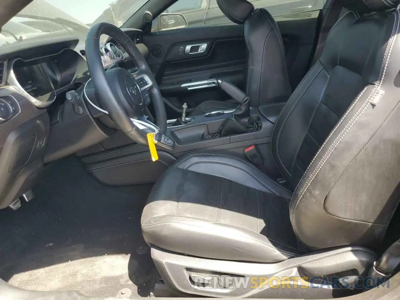 7 fotografías del automóvil dañado 1FA6P8CF3L5177143 FORD MUSTANG 2020