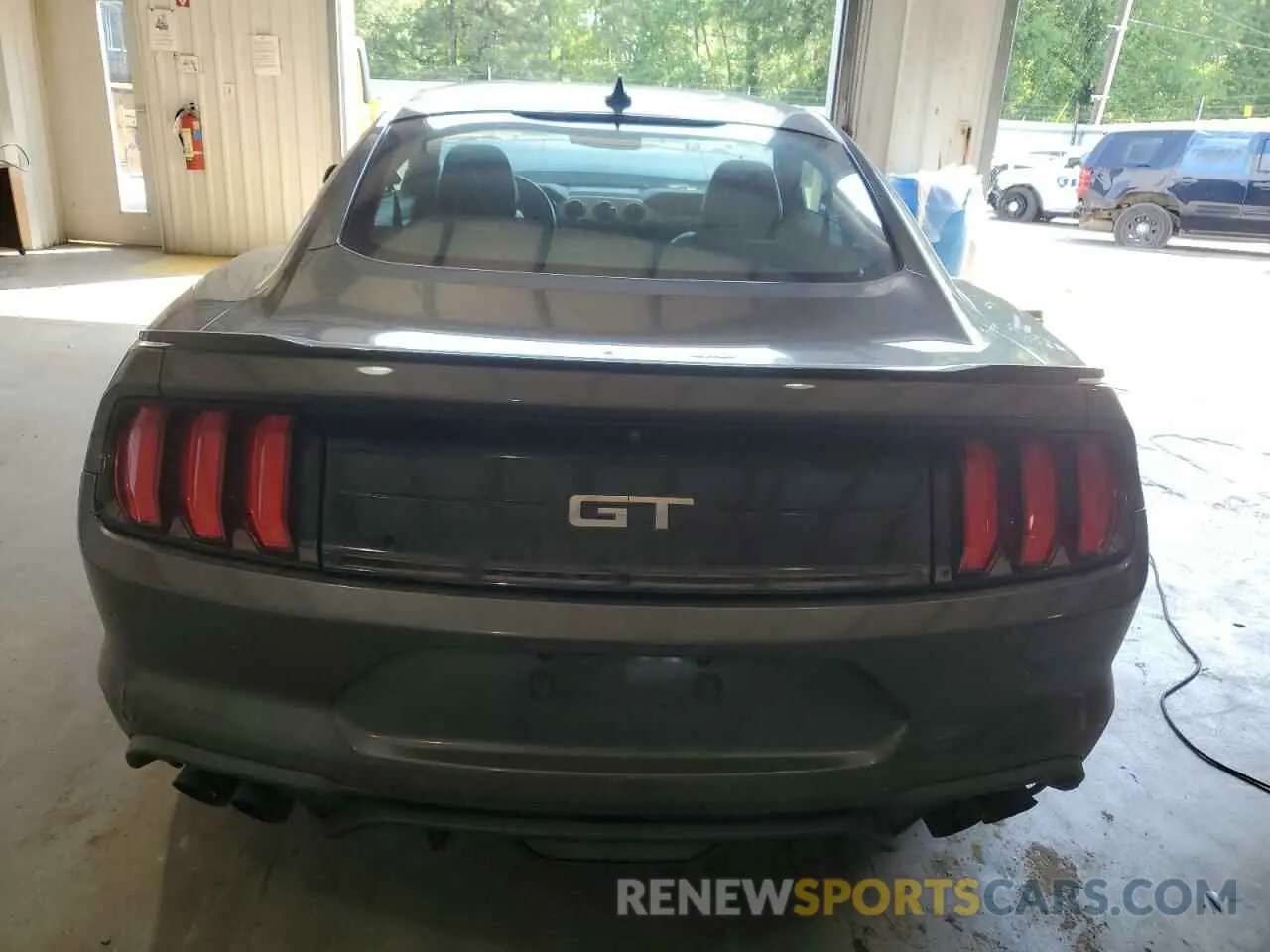 6 fotografías del automóvil dañado 1FA6P8CF5L5162949 FORD MUSTANG 2020