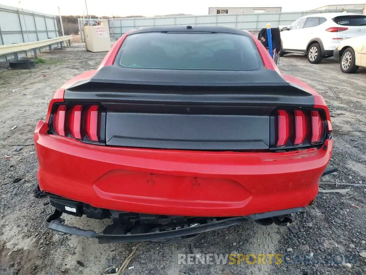 6 fotografías del automóvil dañado 1FA6P8CF6L5127546 FORD MUSTANG 2020