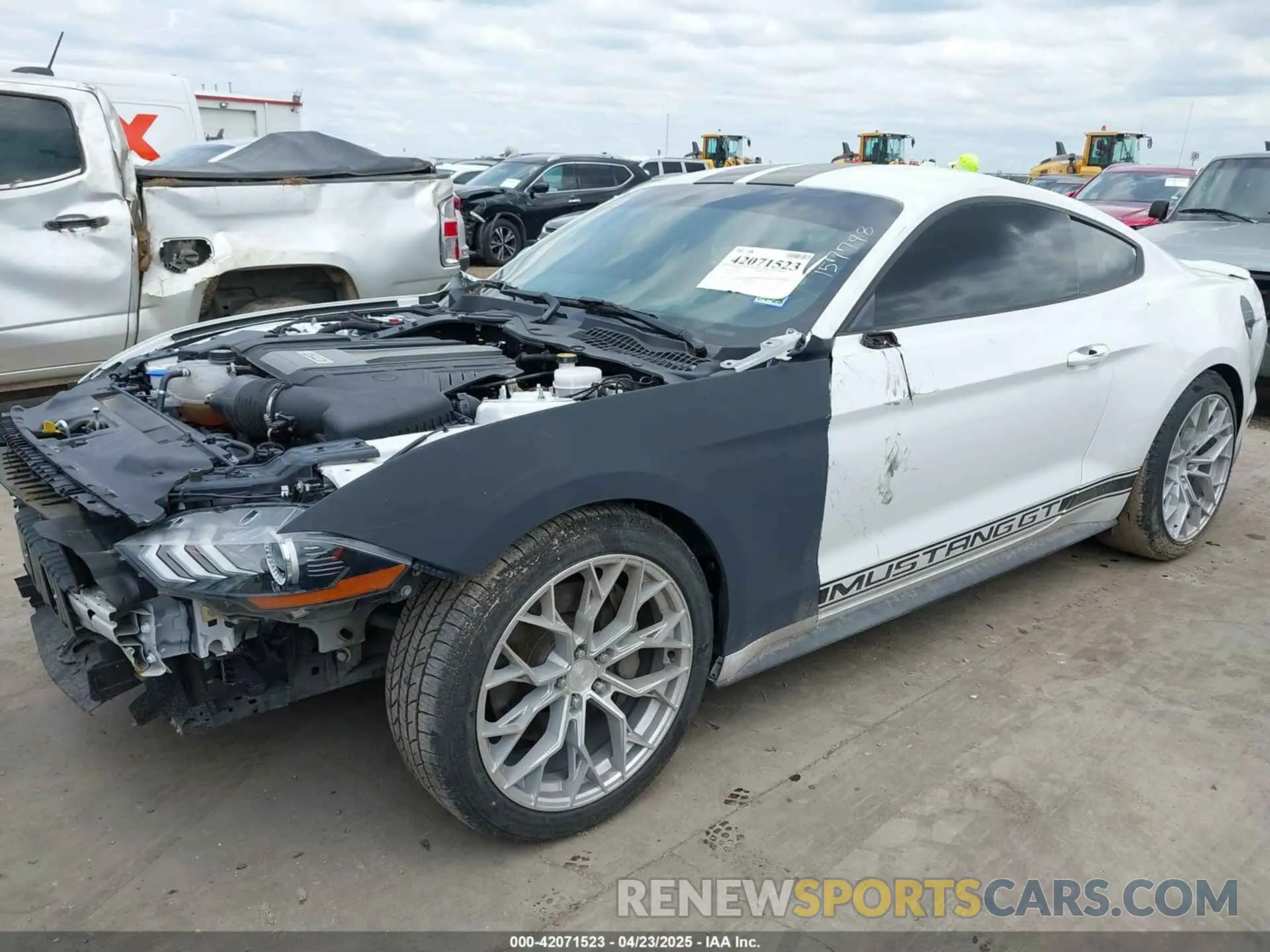 2 fotografías del automóvil dañado 1FA6P8CF7L5157798 FORD MUSTANG 2020