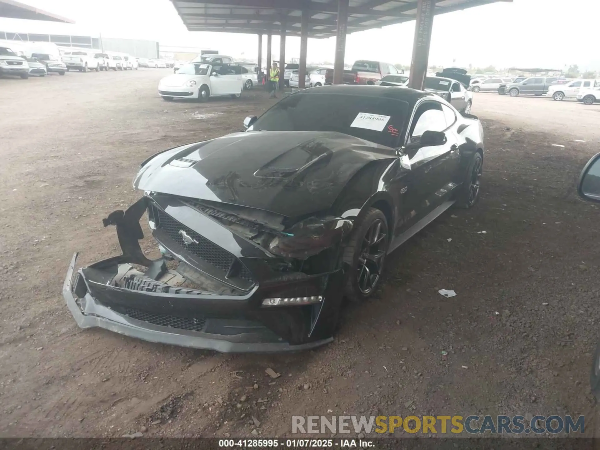 2 fotografías del automóvil dañado 1FA6P8CF8L5114975 FORD MUSTANG 2020