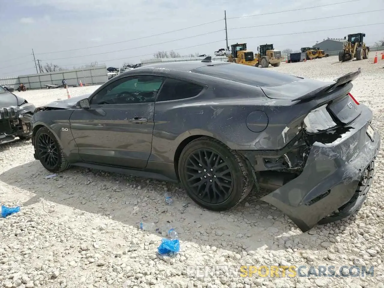 2 fotografías del automóvil dañado 1FA6P8CF8L5175789 FORD MUSTANG 2020