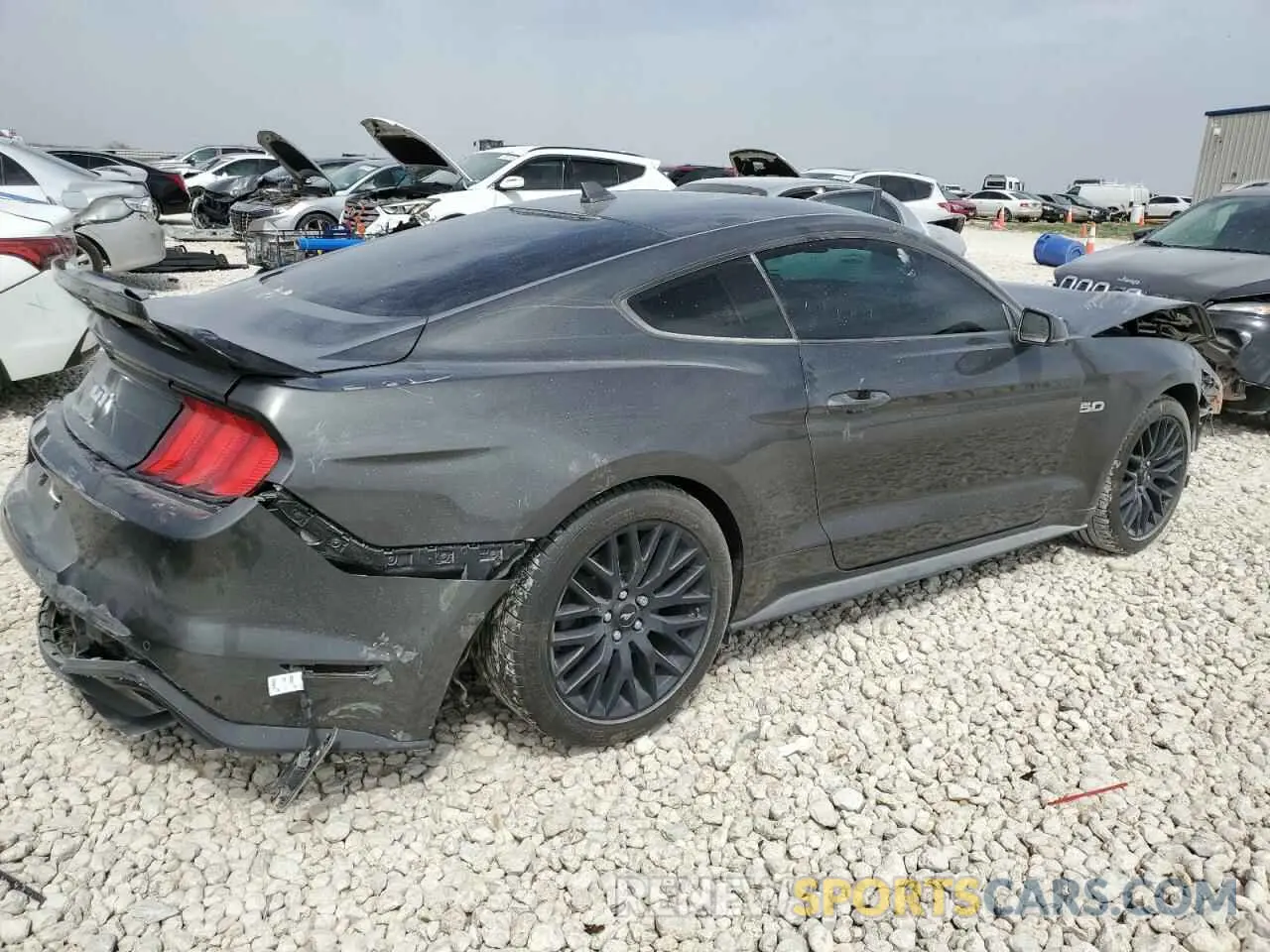 3 fotografías del automóvil dañado 1FA6P8CF8L5175789 FORD MUSTANG 2020
