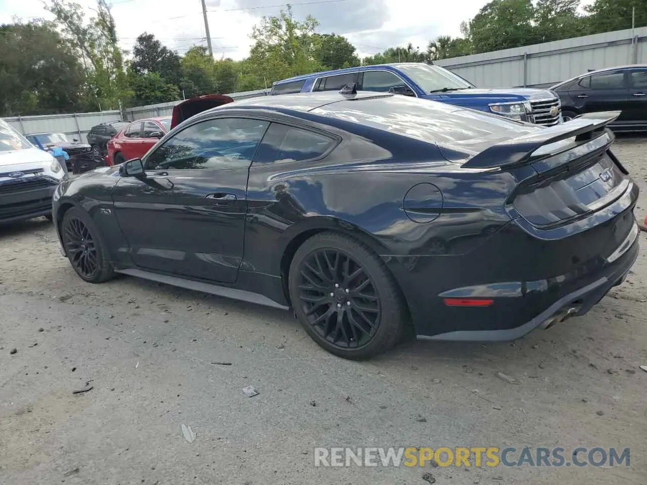 2 fotografías del automóvil dañado 1FA6P8CF9L5157690 FORD MUSTANG 2020