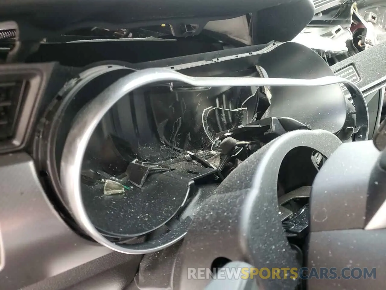 9 fotografías del automóvil dañado 1FA6P8CFXL5149632 FORD MUSTANG 2020
