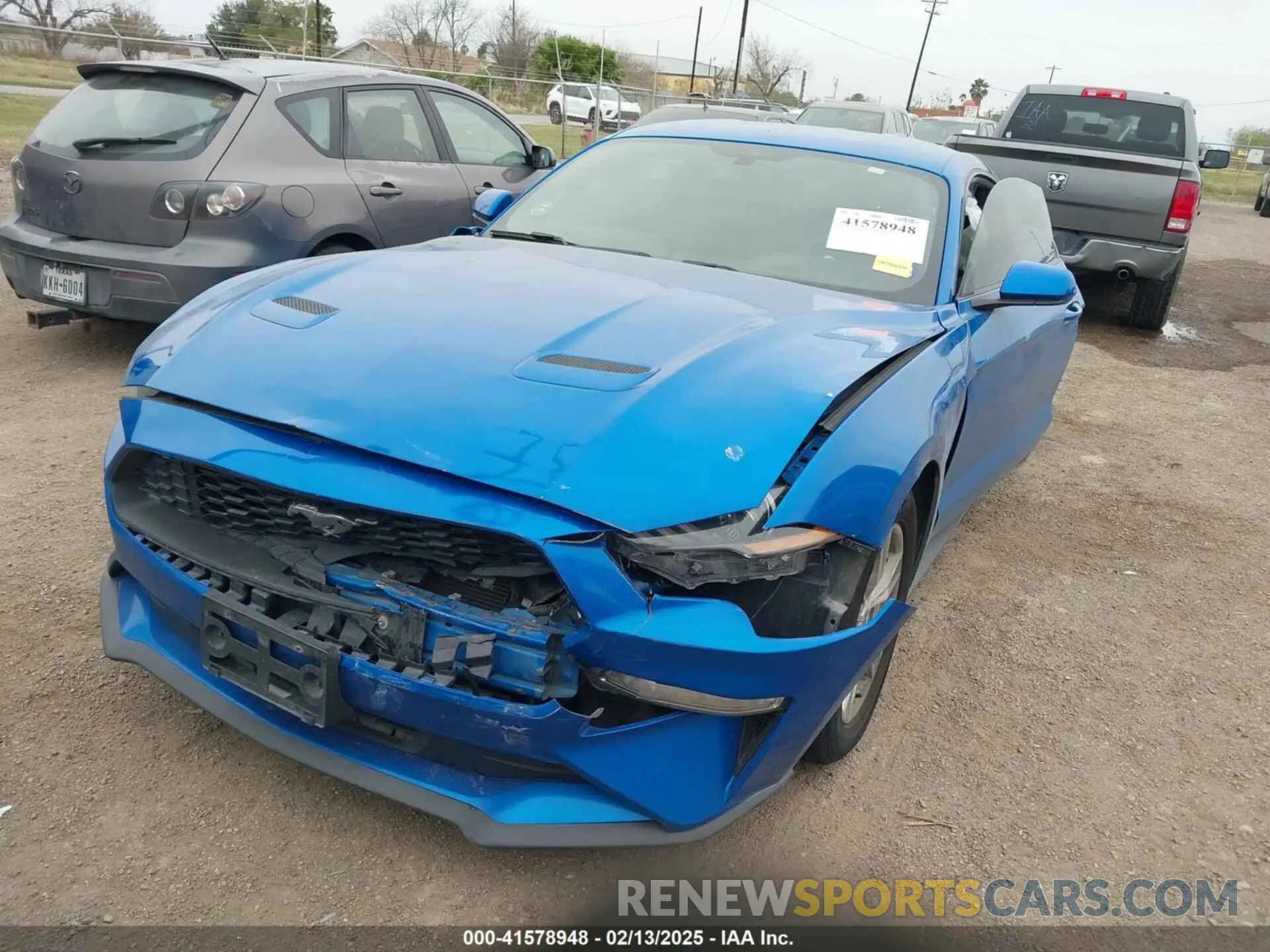 2 fotografías del automóvil dañado 1FA6P8TH0L5103874 FORD MUSTANG 2020