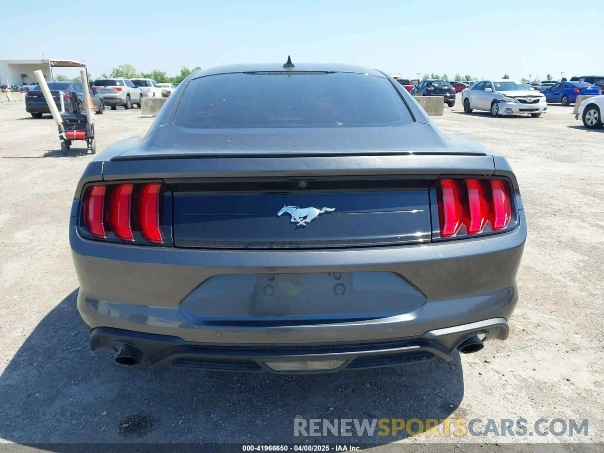 16 fotografías del automóvil dañado 1FA6P8TH1L5178731 FORD MUSTANG 2020