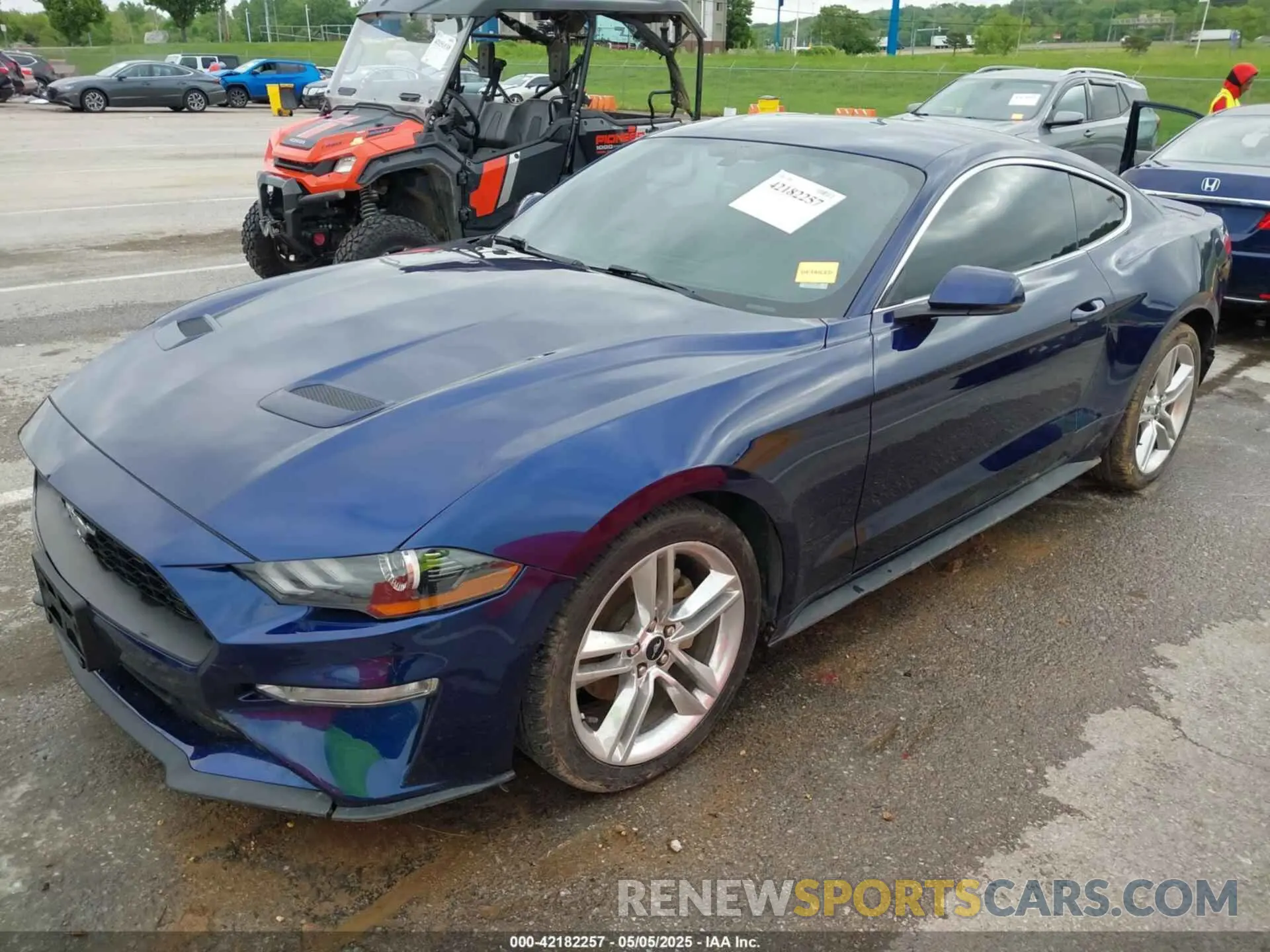2 fotografías del automóvil dañado 1FA6P8TH2L5108722 FORD MUSTANG 2020