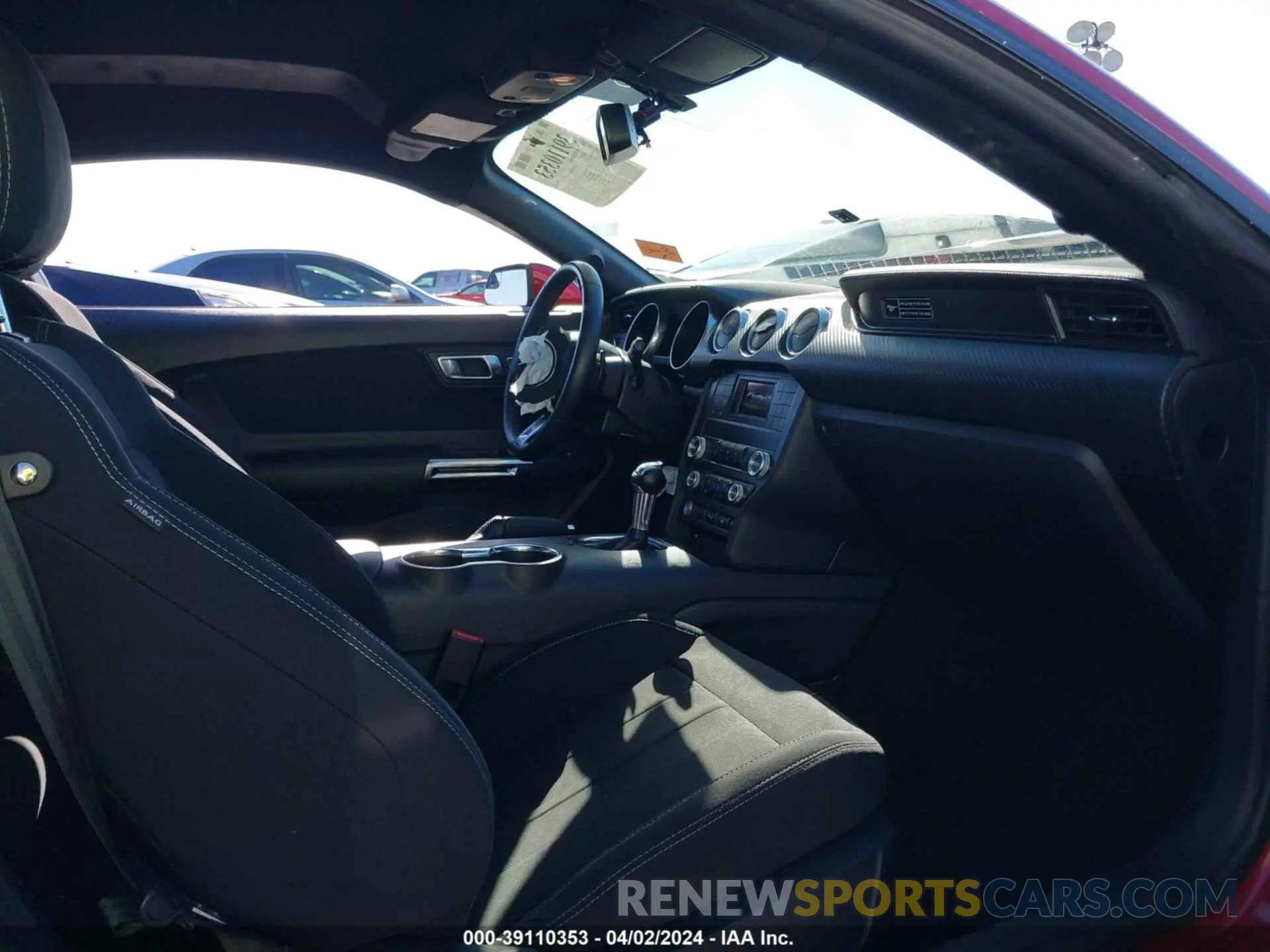 5 fotografías del automóvil dañado 1FA6P8TH2L5114343 FORD MUSTANG 2020