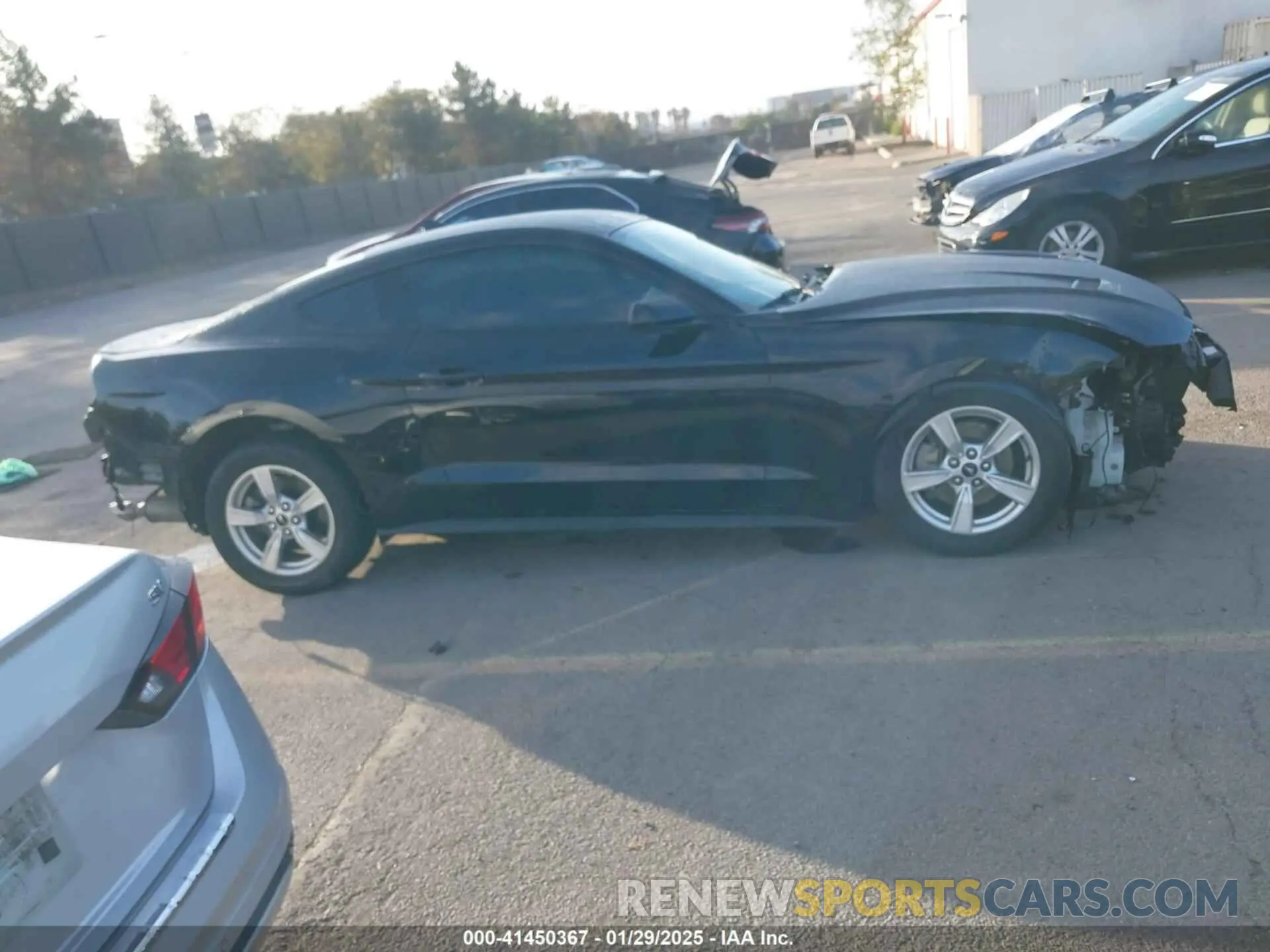 14 fotografías del automóvil dañado 1FA6P8TH4L5188492 FORD MUSTANG 2020