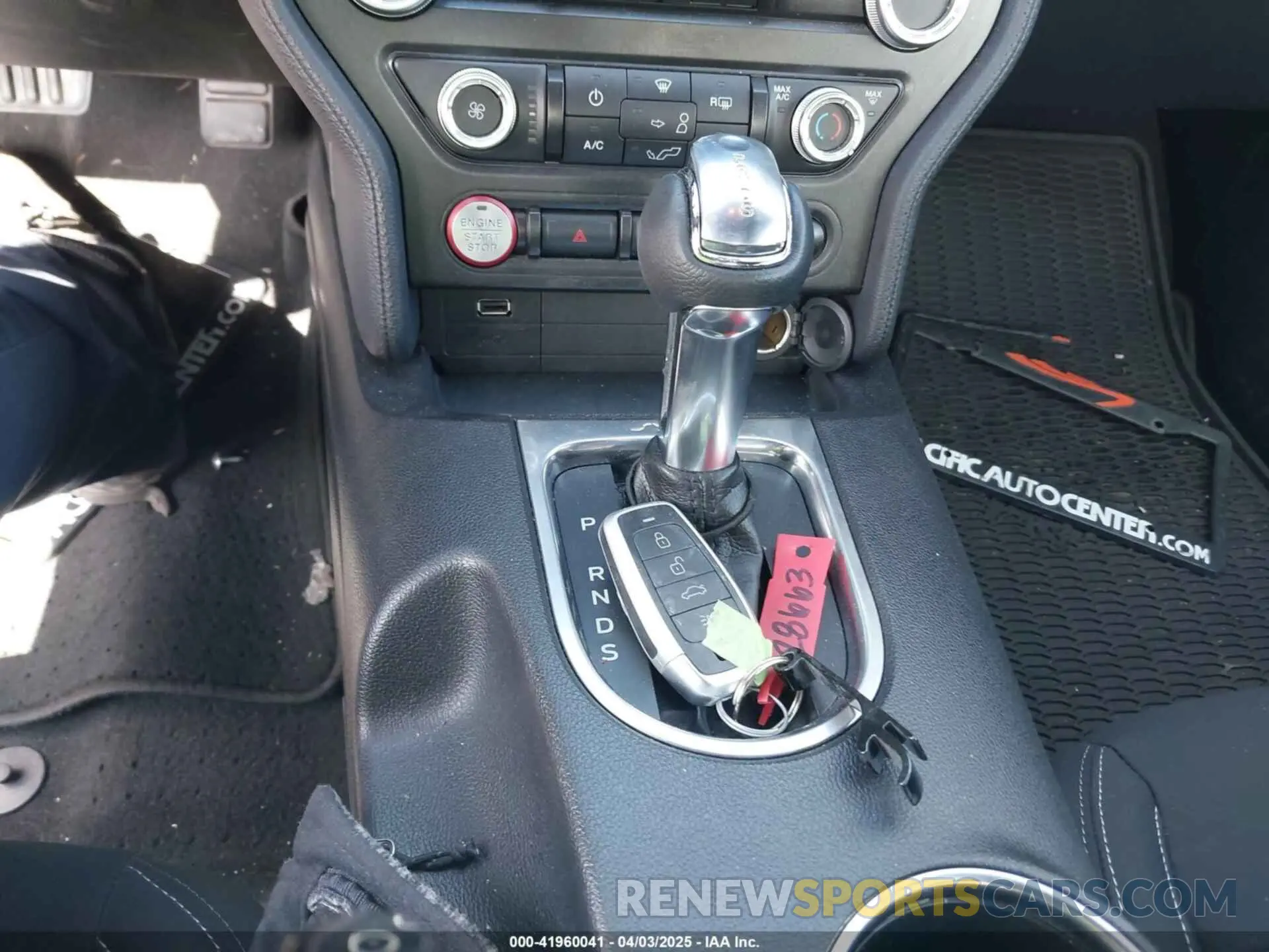 11 fotografías del automóvil dañado 1FA6P8TH5L5170244 FORD MUSTANG 2020