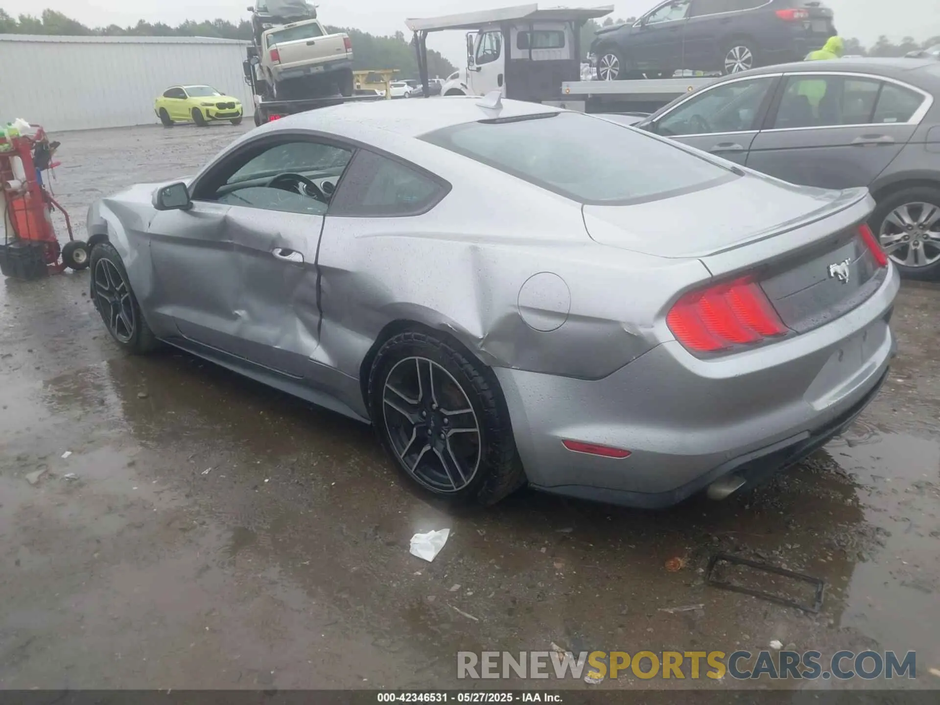 3 fotografías del automóvil dañado 1FA6P8TH5L5189912 FORD MUSTANG 2020