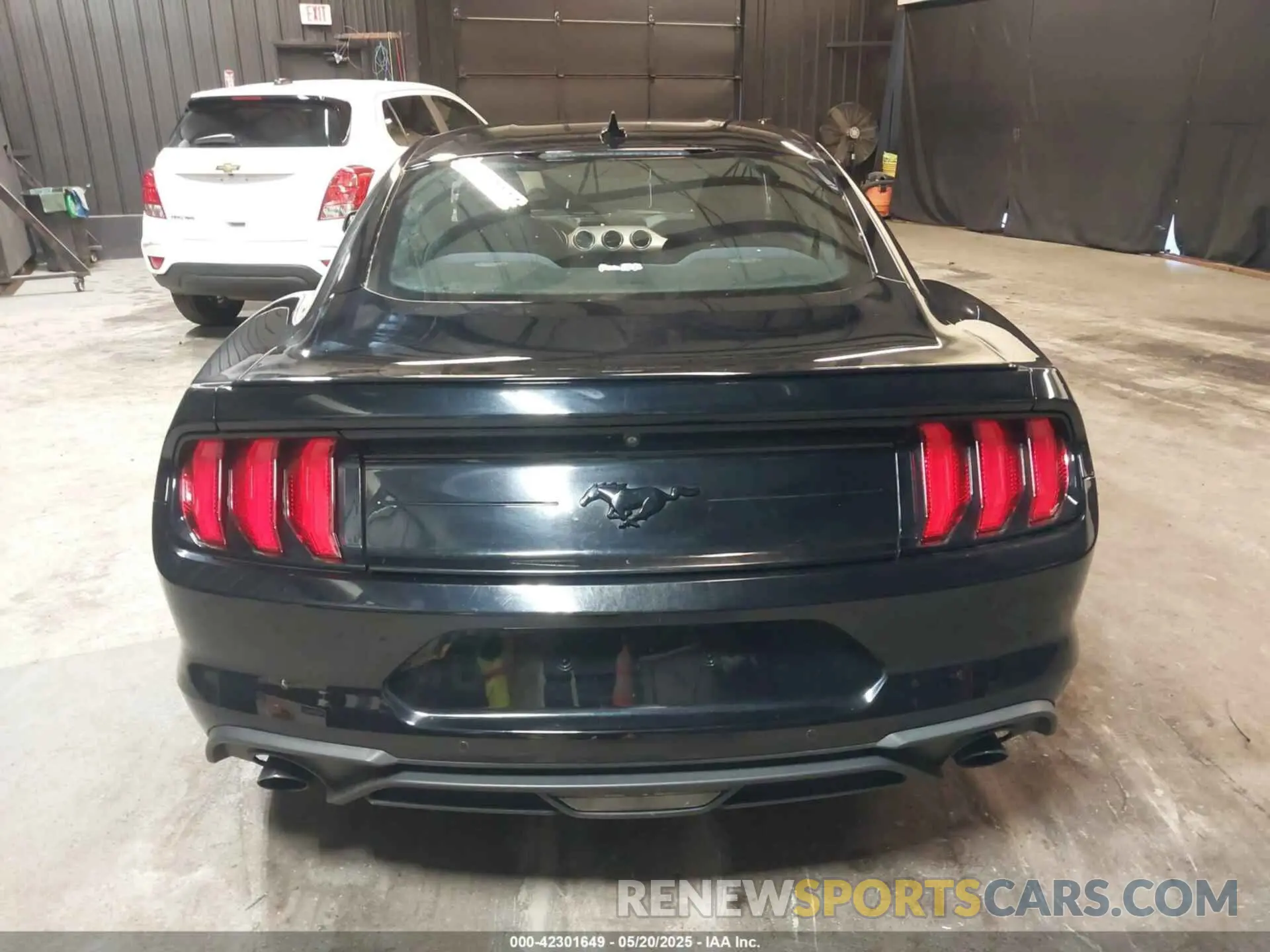17 fotografías del automóvil dañado 1FA6P8TH6L5145109 FORD MUSTANG 2020