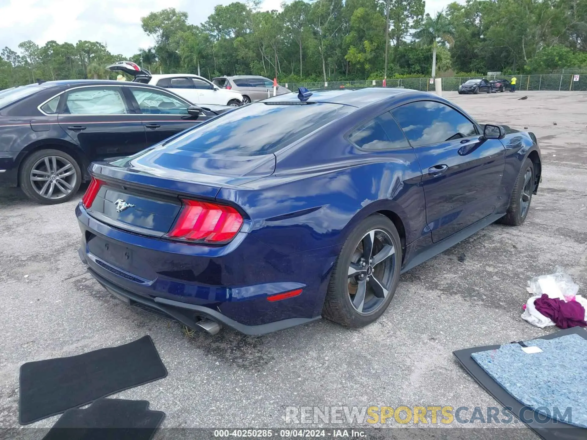 4 fotografías del automóvil dañado 1FA6P8TH6L5189448 FORD MUSTANG 2020