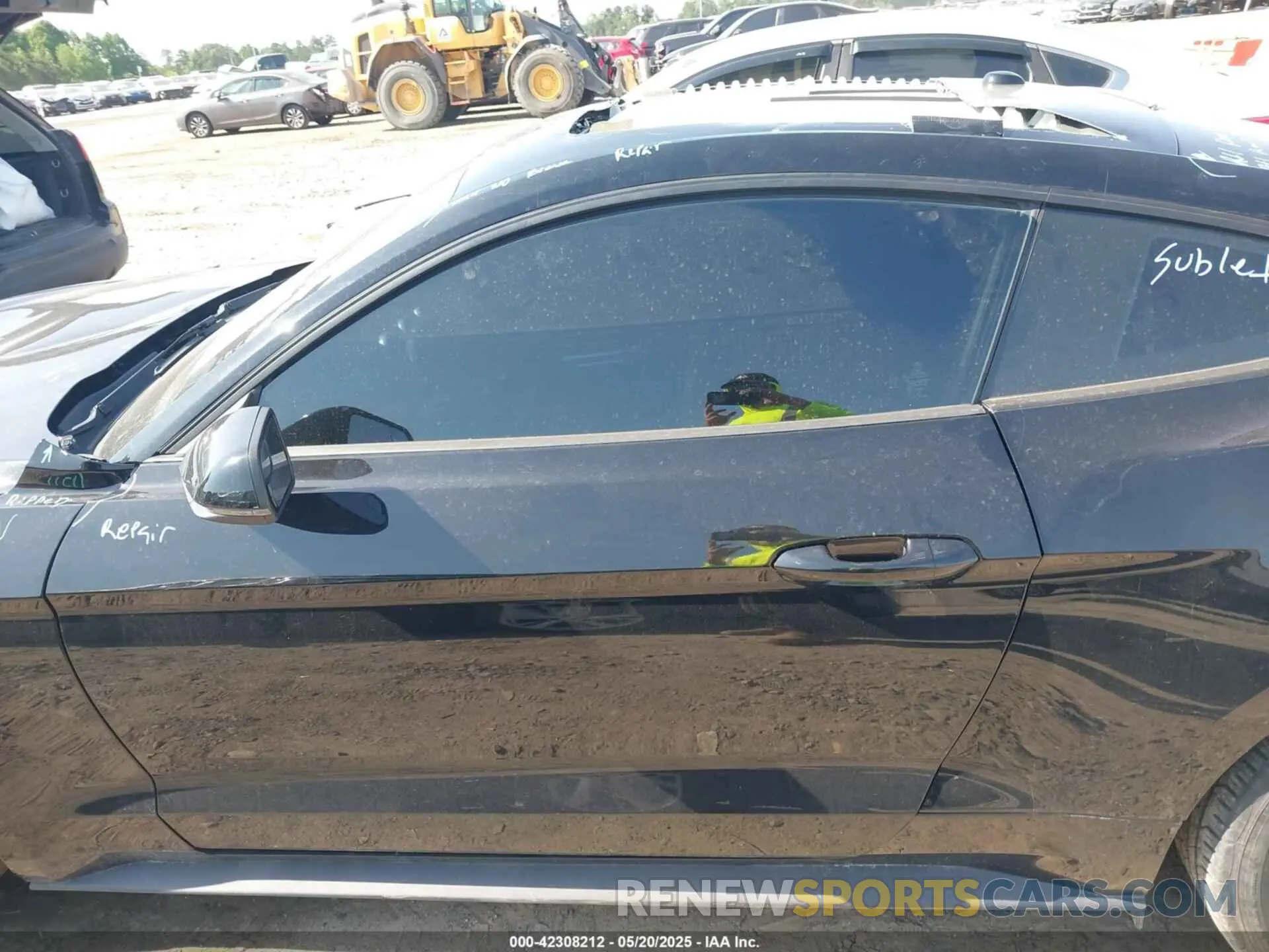 15 fotografías del automóvil dañado 1FA6P8TH8L5118039 FORD MUSTANG 2020