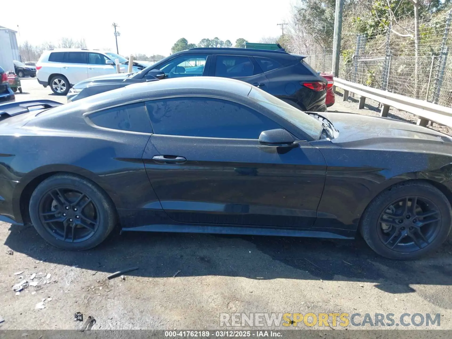 13 fotografías del automóvil dañado 1FA6P8TH8L5161523 FORD MUSTANG 2020