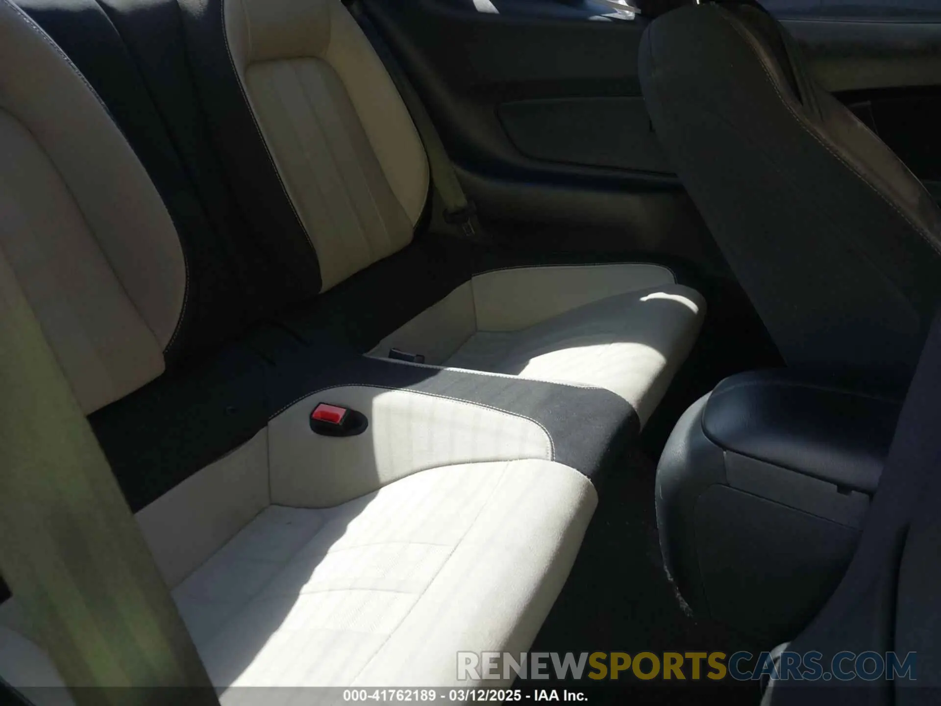 8 fotografías del automóvil dañado 1FA6P8TH8L5161523 FORD MUSTANG 2020