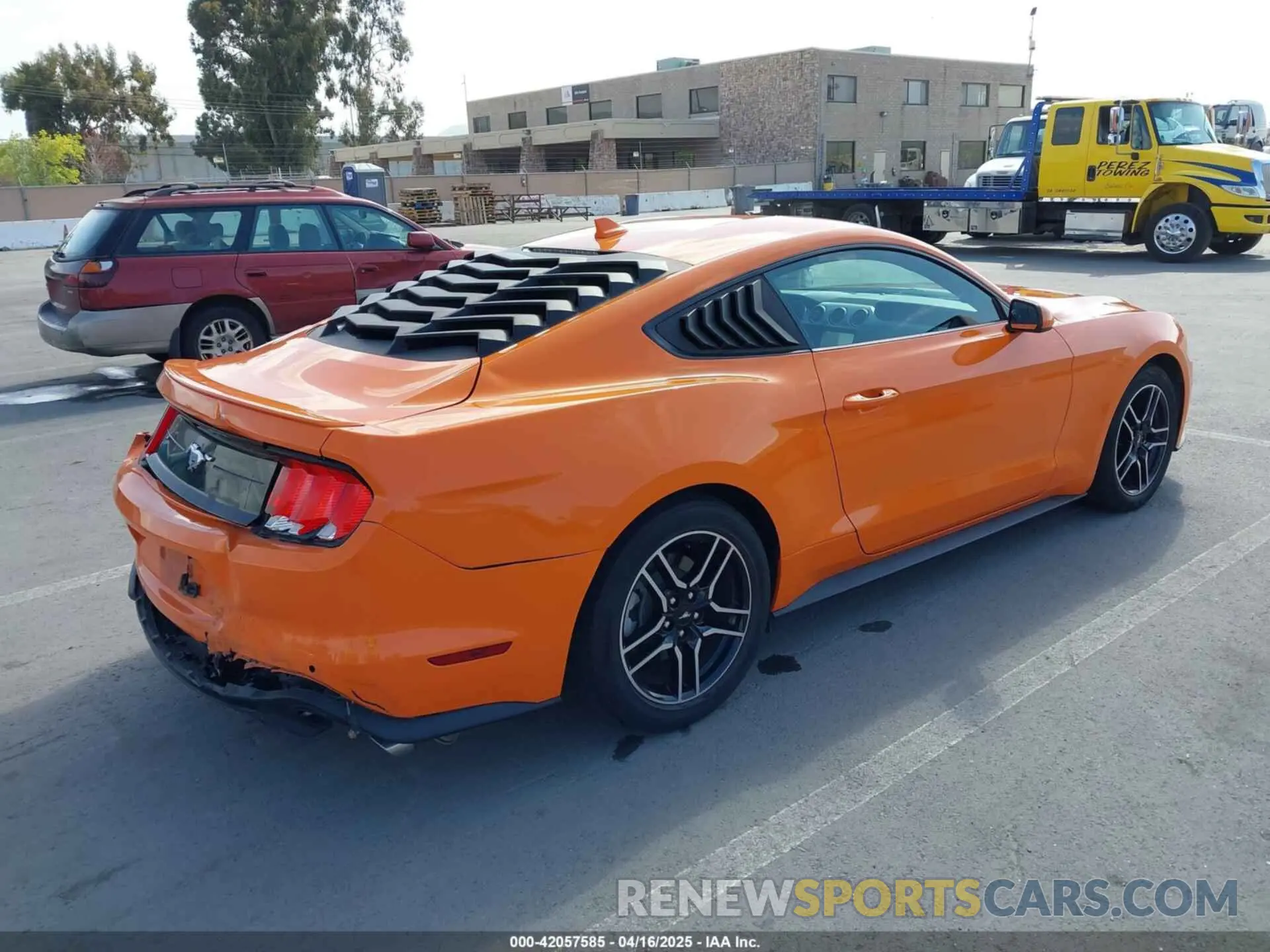 4 fotografías del automóvil dañado 1FA6P8TH9L5177150 FORD MUSTANG 2020