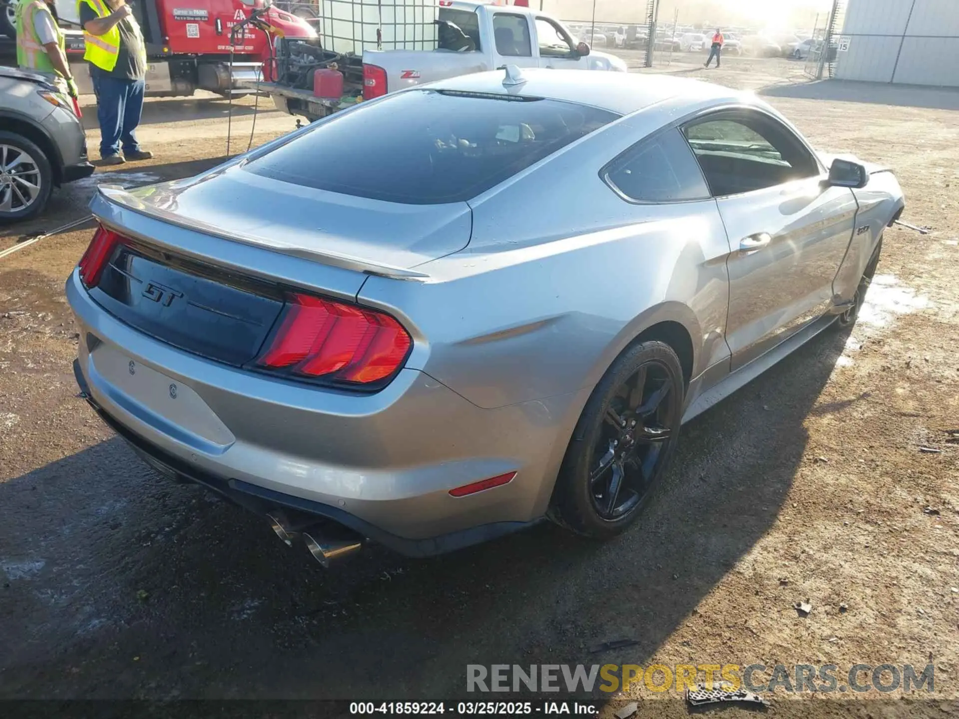 4 fotografías del automóvil dañado 1FACP8CS3L5176235 FORD MUSTANG 2020