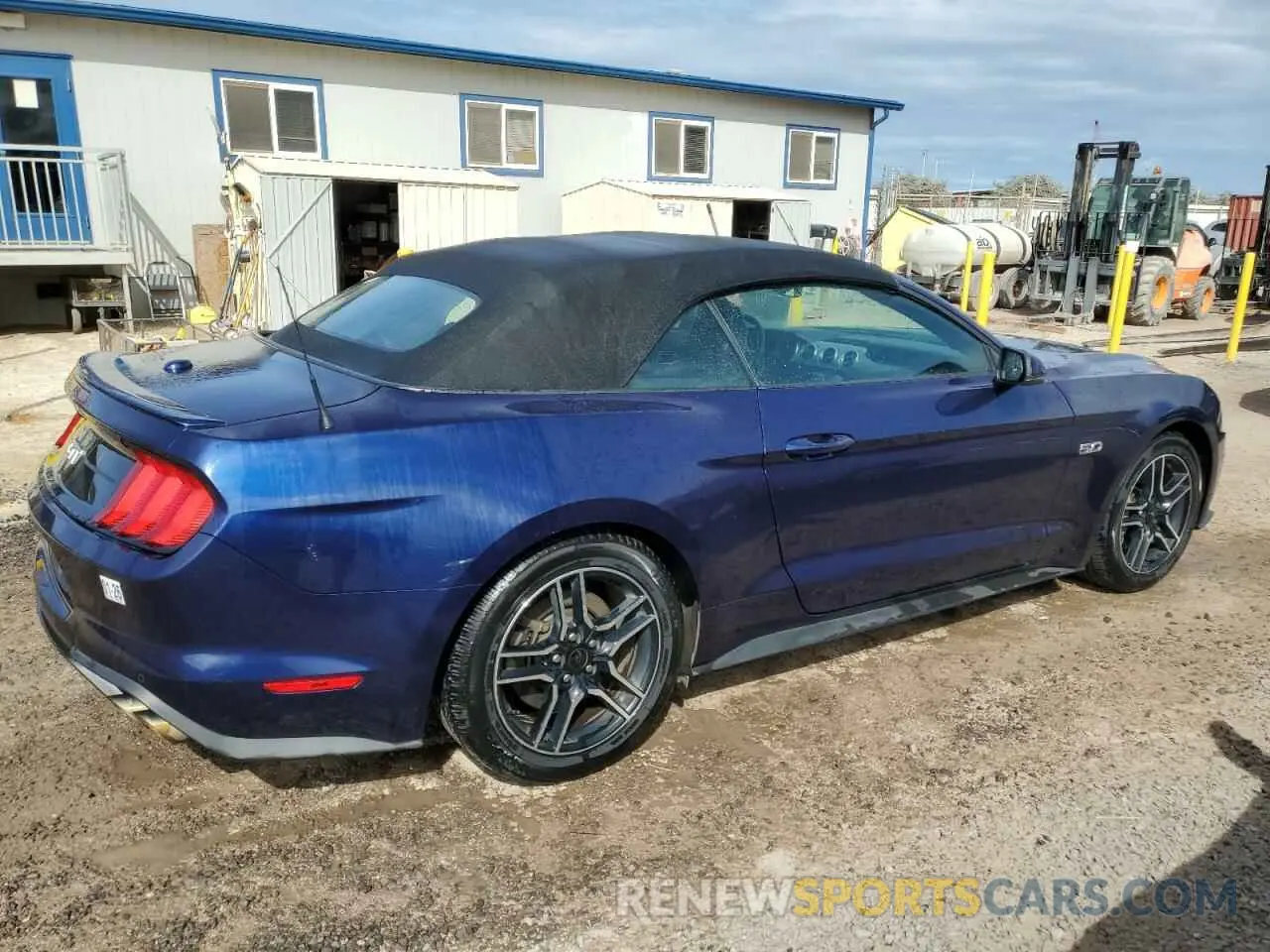 3 fotografías del automóvil dañado 1FATP8FF1L5111835 FORD MUSTANG 2020