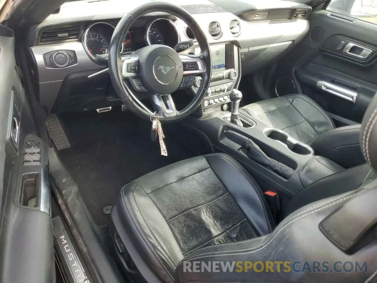 8 fotografías del automóvil dañado 1FATP8FF1L5111835 FORD MUSTANG 2020