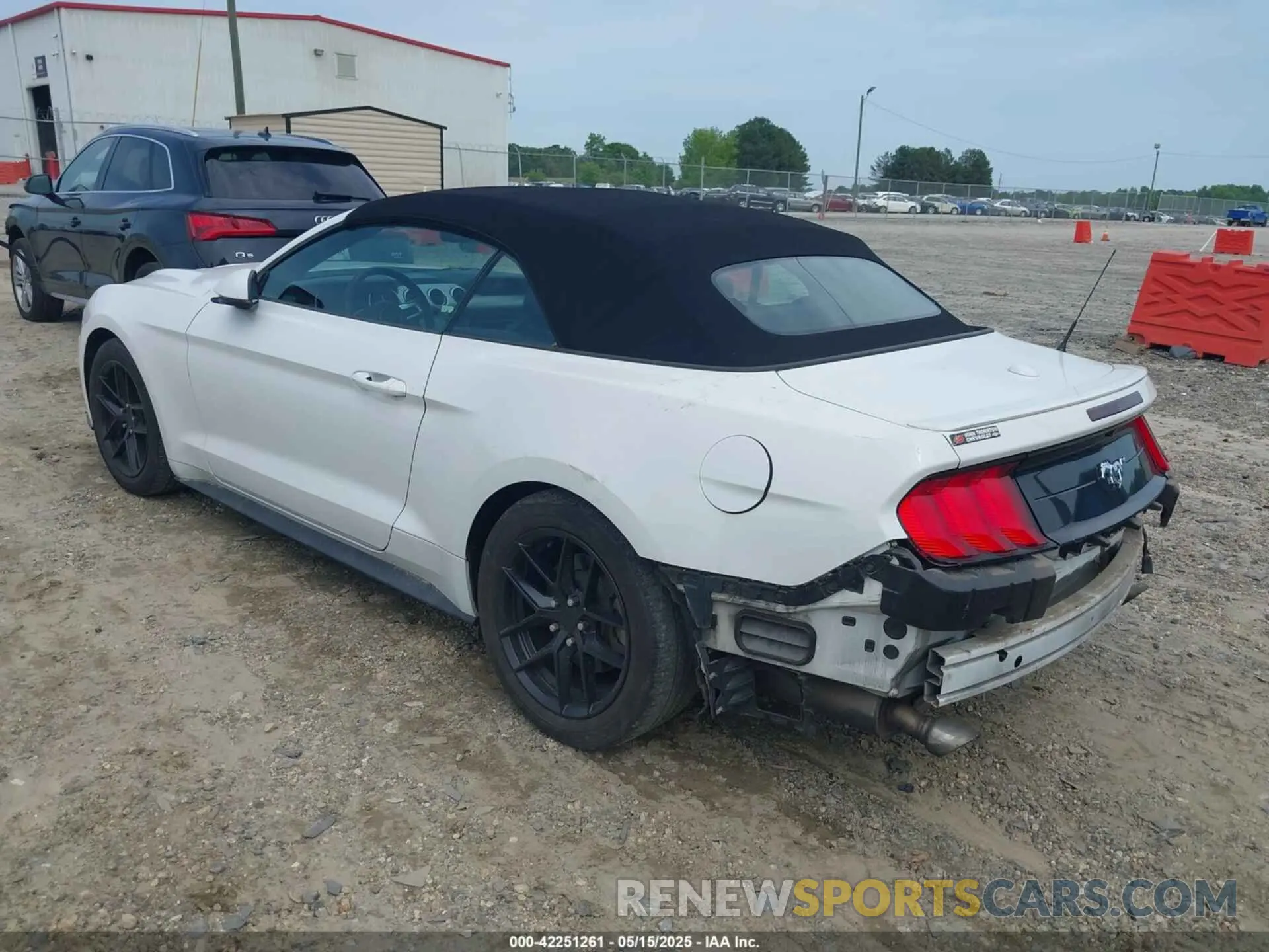 3 fotografías del automóvil dañado 1FATP8UH2L5119009 FORD MUSTANG 2020