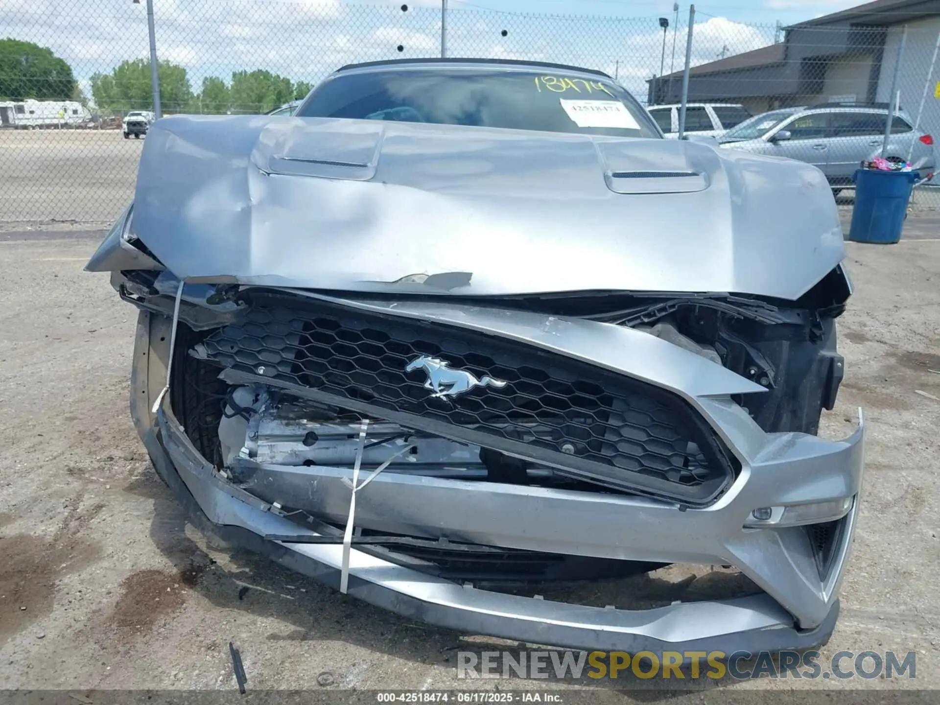 12 fotografías del automóvil dañado 1FATP8UH6L5106537 FORD MUSTANG 2020