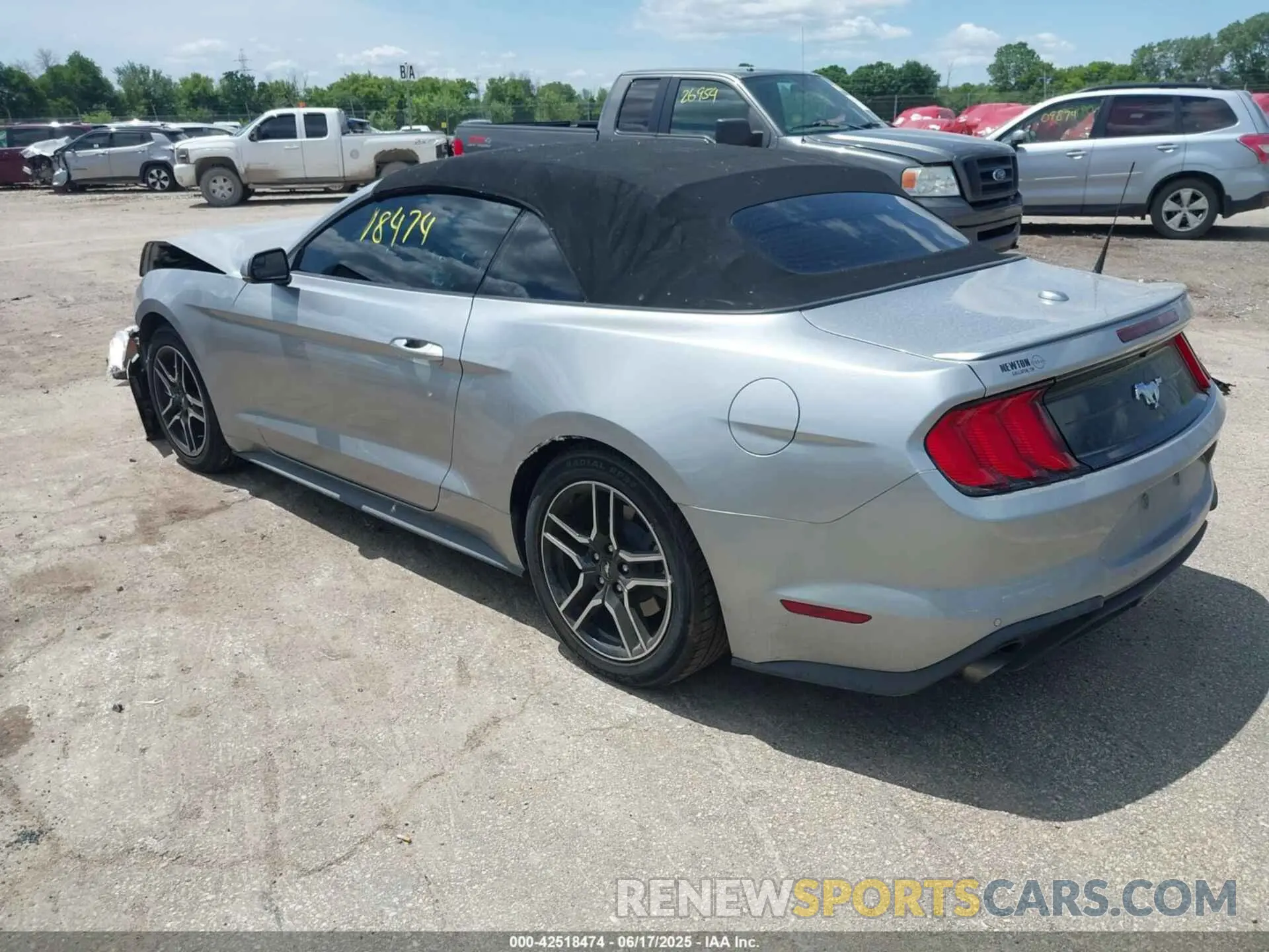 3 fotografías del automóvil dañado 1FATP8UH6L5106537 FORD MUSTANG 2020