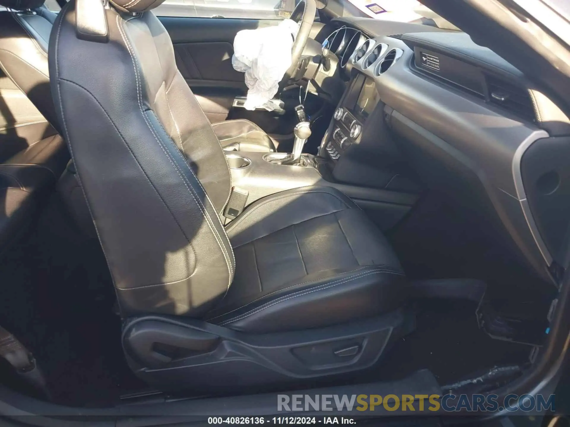 5 fotografías del automóvil dañado 1FATP8UH6L5114539 FORD MUSTANG 2020