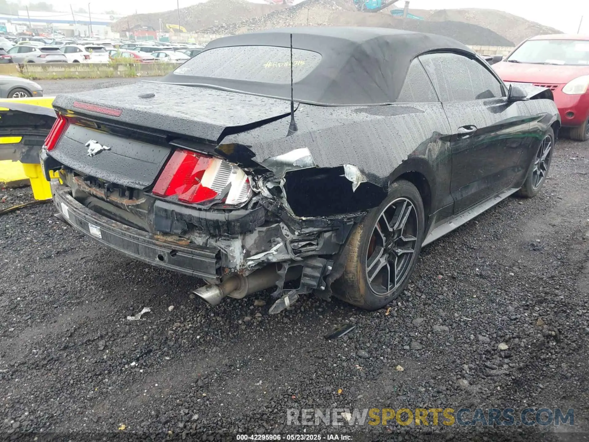 4 fotografías del automóvil dañado 1FATP8UH7L5131625 FORD MUSTANG 2020