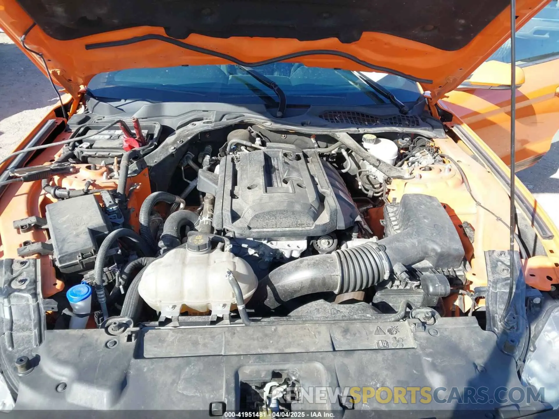 10 fotografías del automóvil dañado 1FATP8UH7L5138428 FORD MUSTANG 2020