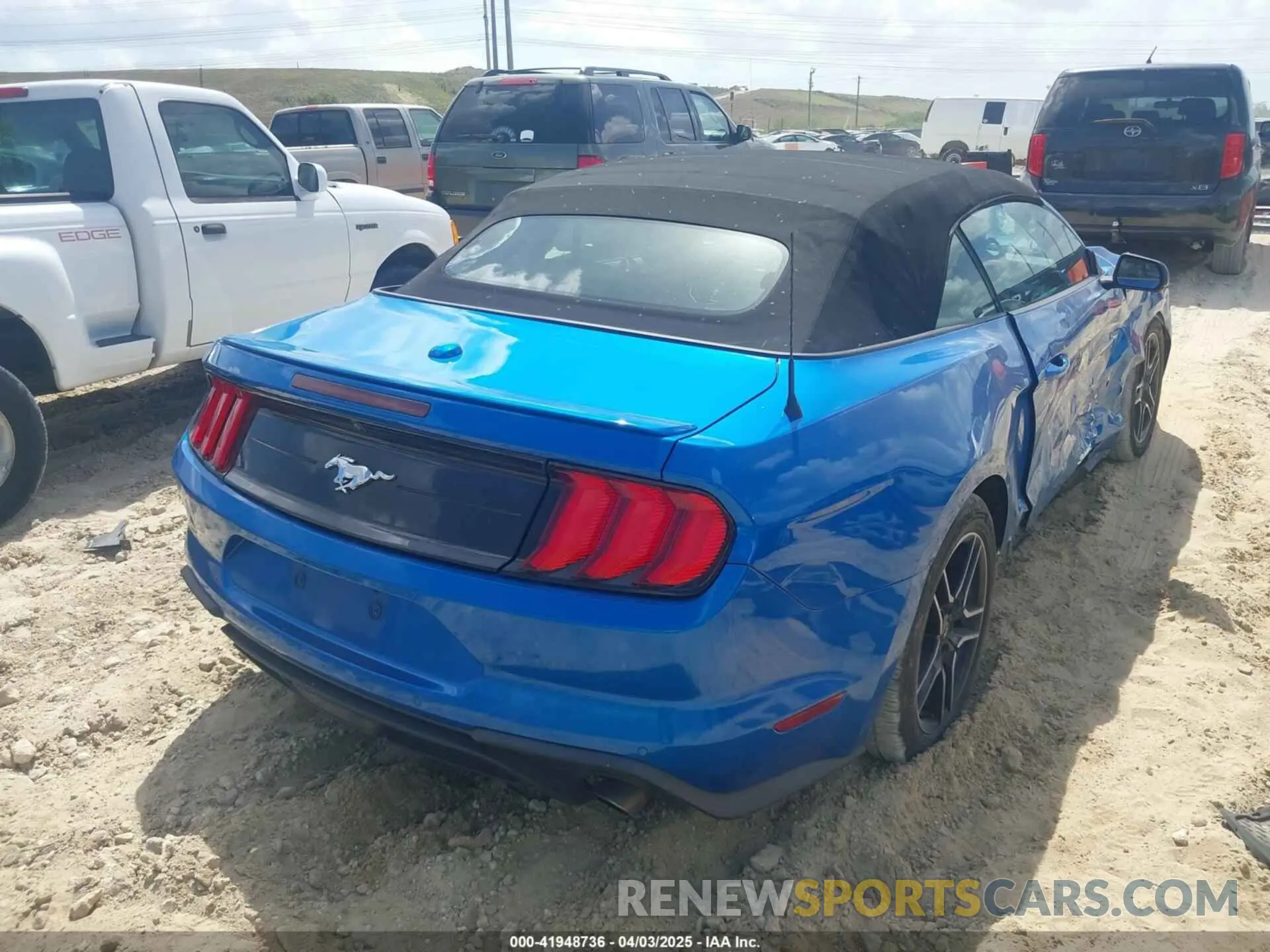 4 fotografías del automóvil dañado 1FATP8UH9L5134364 FORD MUSTANG 2020