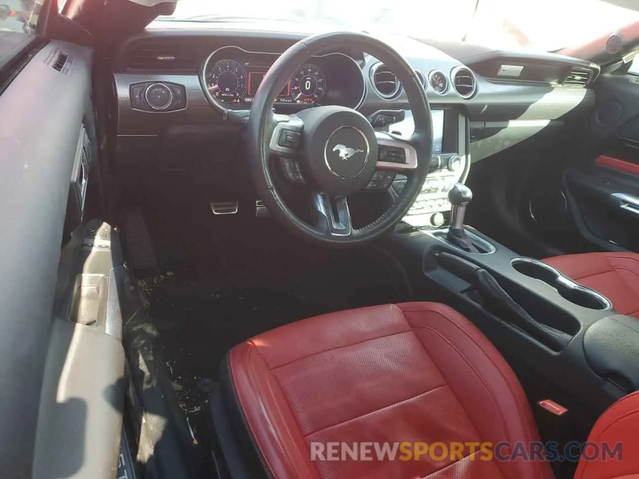8 fotografías del automóvil dañado 1FA6P8CF1M5128847 FORD MUSTANG 2021