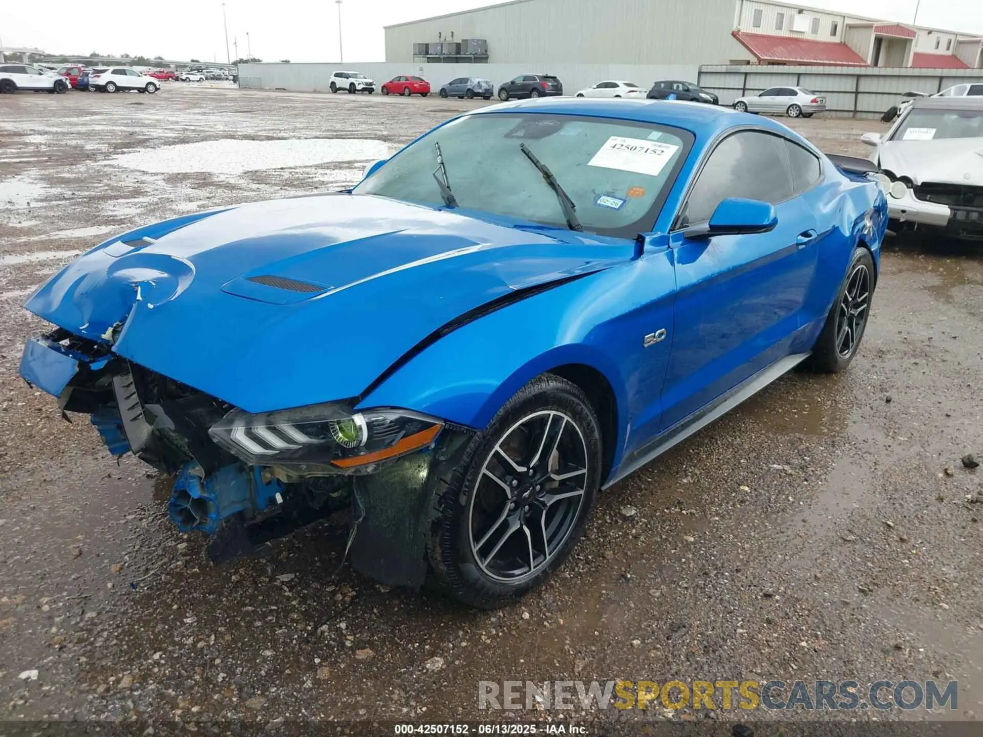 2 fotografías del automóvil dañado 1FA6P8CF2M5144006 FORD MUSTANG 2021
