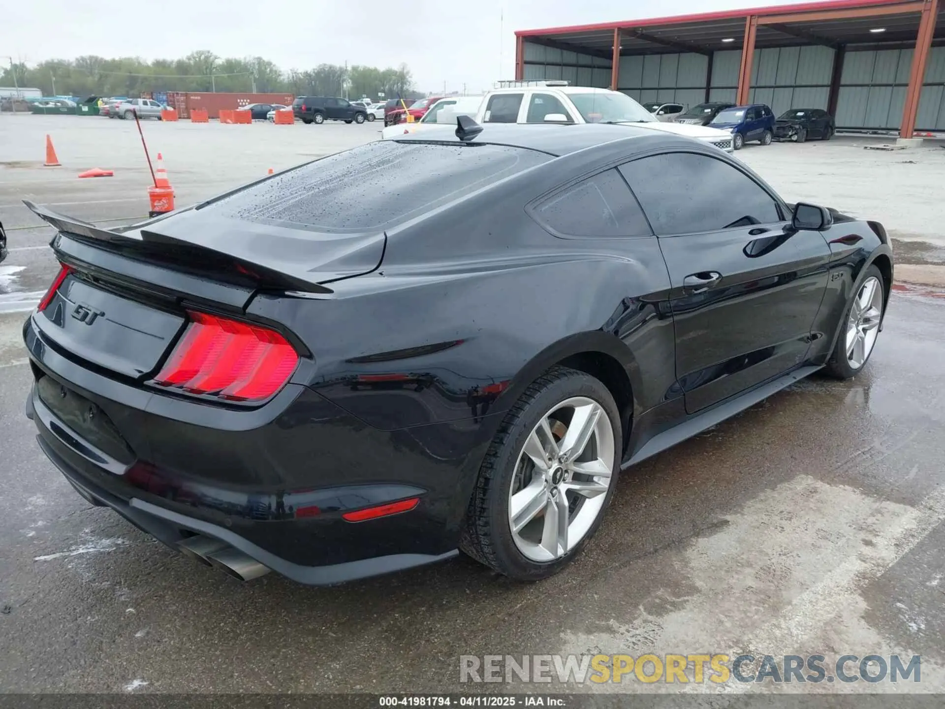 4 fotografías del automóvil dañado 1FA6P8CF2M5149643 FORD MUSTANG 2021