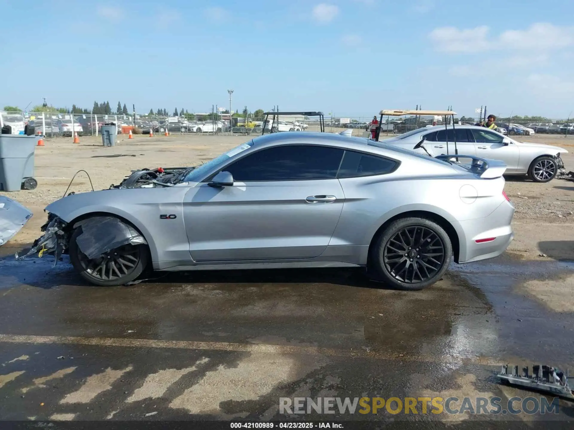15 fotografías del automóvil dañado 1FA6P8CF3M5117977 FORD MUSTANG 2021
