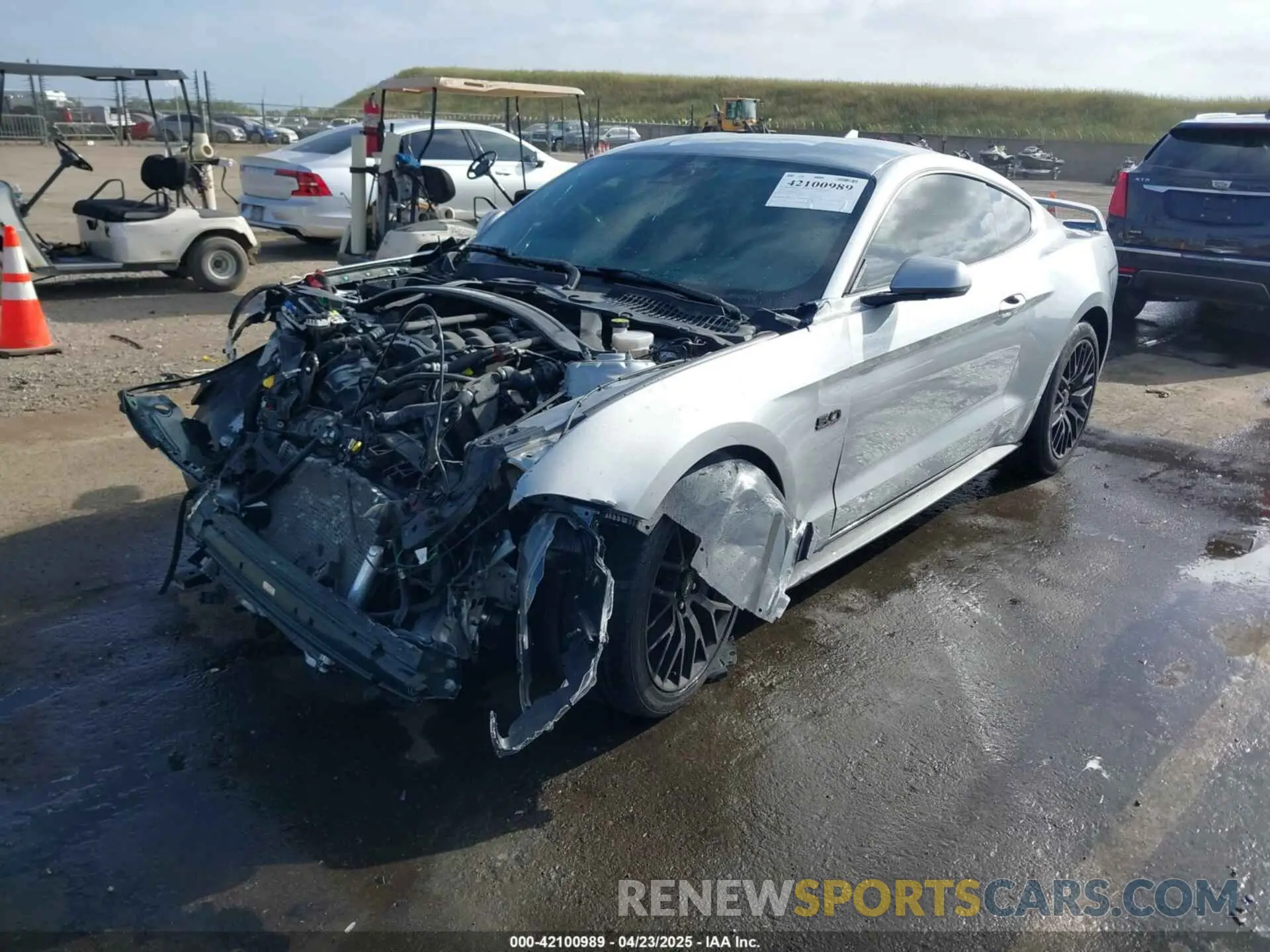 2 fotografías del automóvil dañado 1FA6P8CF3M5117977 FORD MUSTANG 2021
