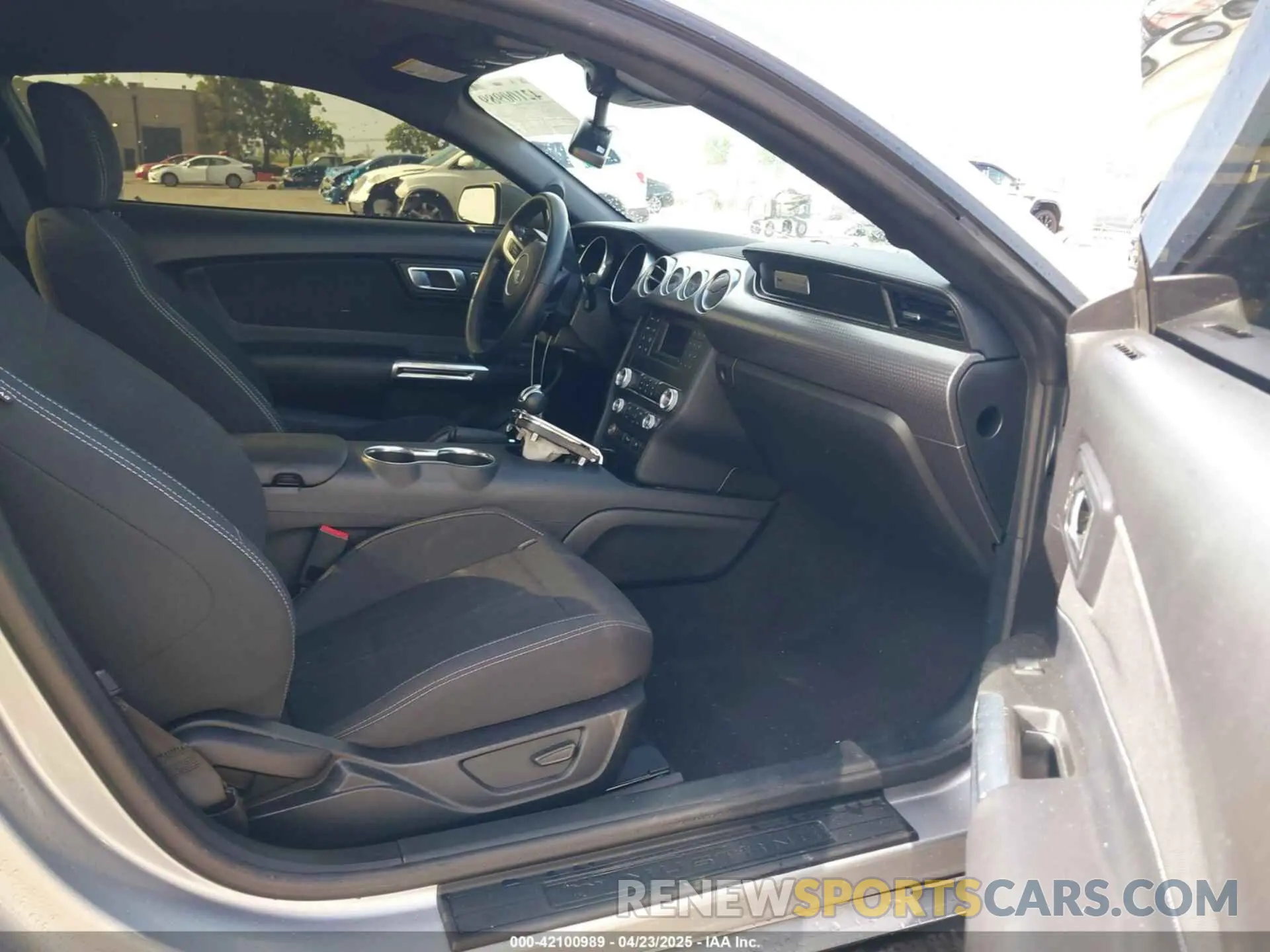 5 fotografías del automóvil dañado 1FA6P8CF3M5117977 FORD MUSTANG 2021