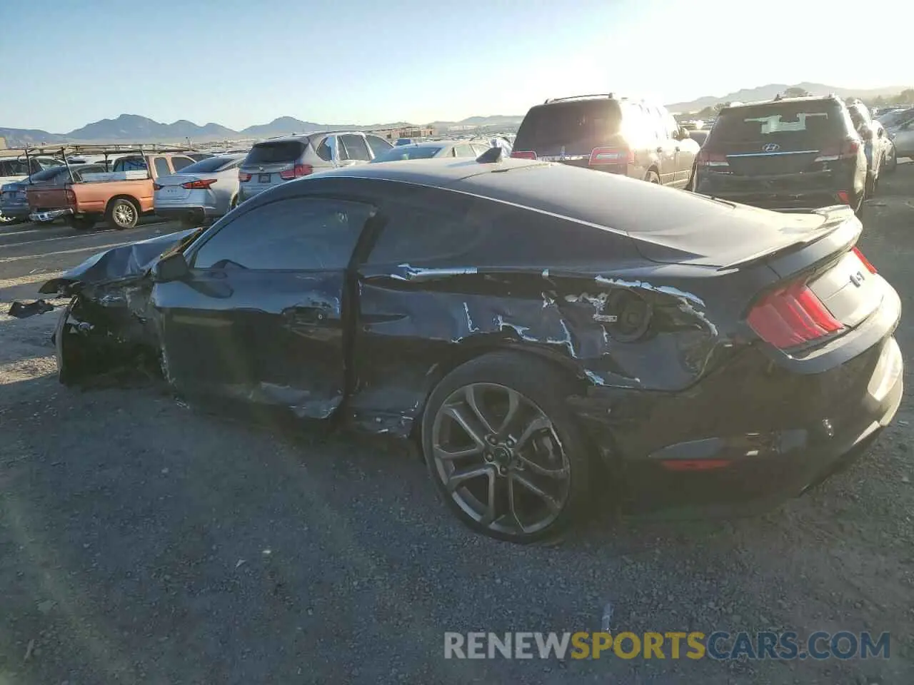 2 fotografías del automóvil dañado 1FA6P8CF6M5156224 FORD MUSTANG 2021
