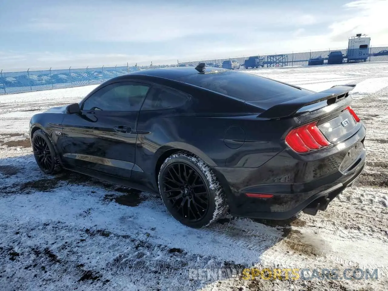 2 fotografías del automóvil dañado 1FA6P8CF8M5104139 FORD MUSTANG 2021