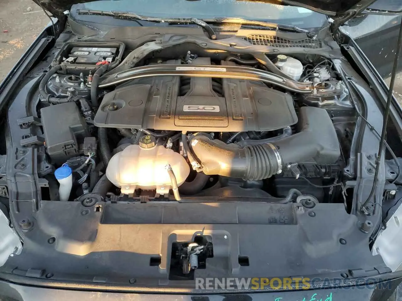 11 fotografías del automóvil dañado 1FA6P8CF8M5120339 FORD MUSTANG 2021