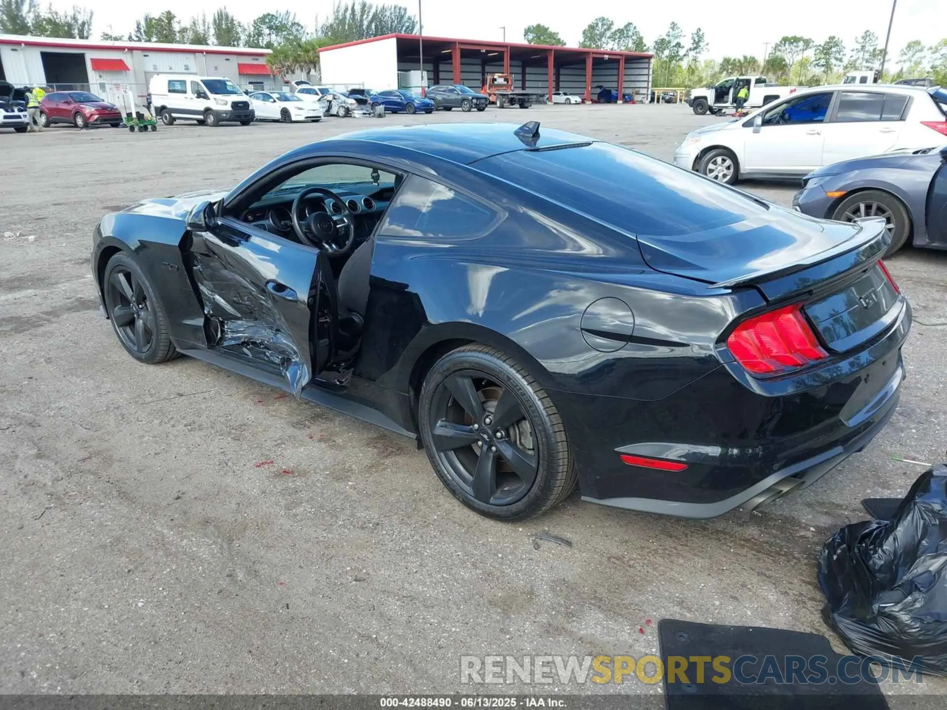 3 fotografías del automóvil dañado 1FA6P8CFXM5147543 FORD MUSTANG 2021
