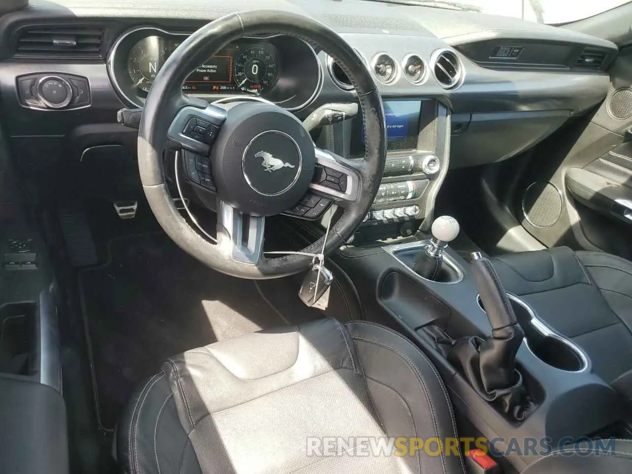 8 fotografías del automóvil dañado 1FA6P8R07M5550673 FORD MUSTANG 2021