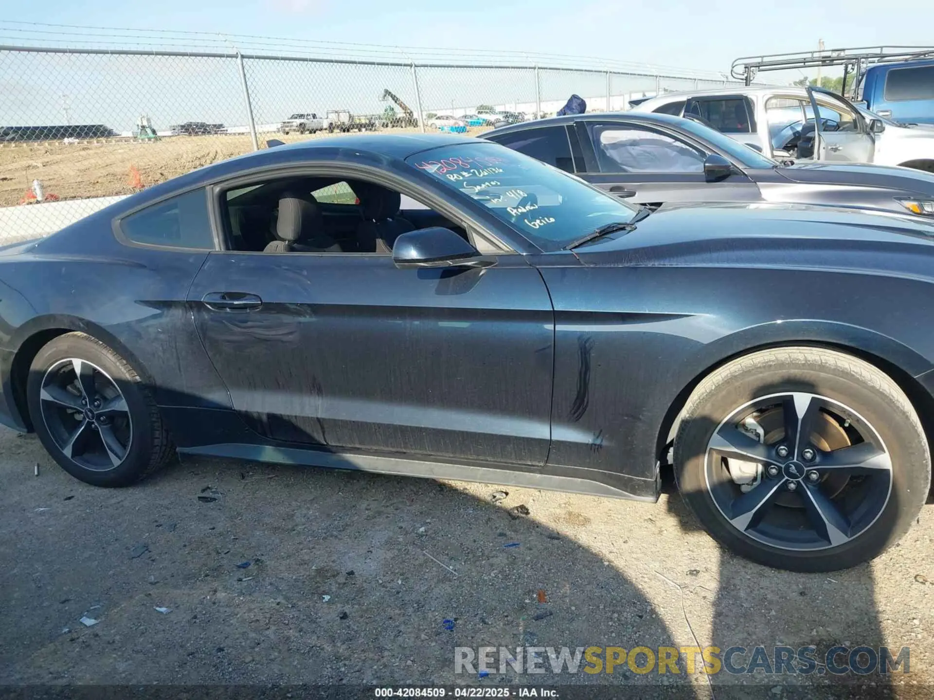 13 fotografías del automóvil dañado 1FA6P8TH0M5107683 FORD MUSTANG 2021