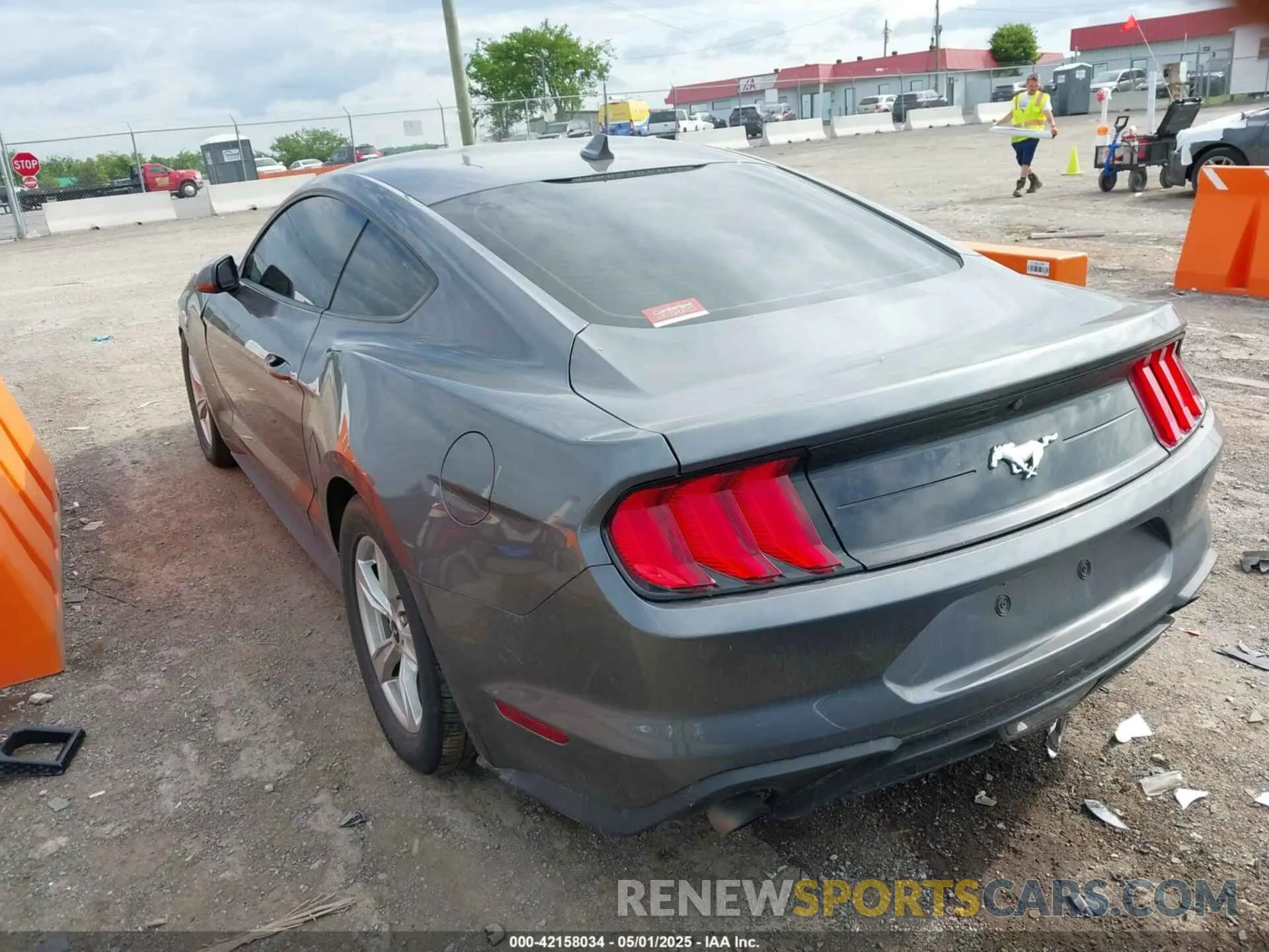 3 fotografías del automóvil dañado 1FA6P8TH9M5133781 FORD MUSTANG 2021