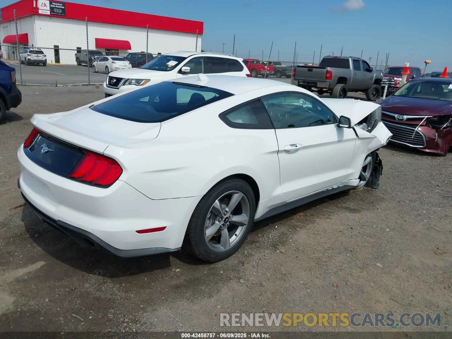 4 fotografías del automóvil dañado 1FA6P8THXM5153232 FORD MUSTANG 2021