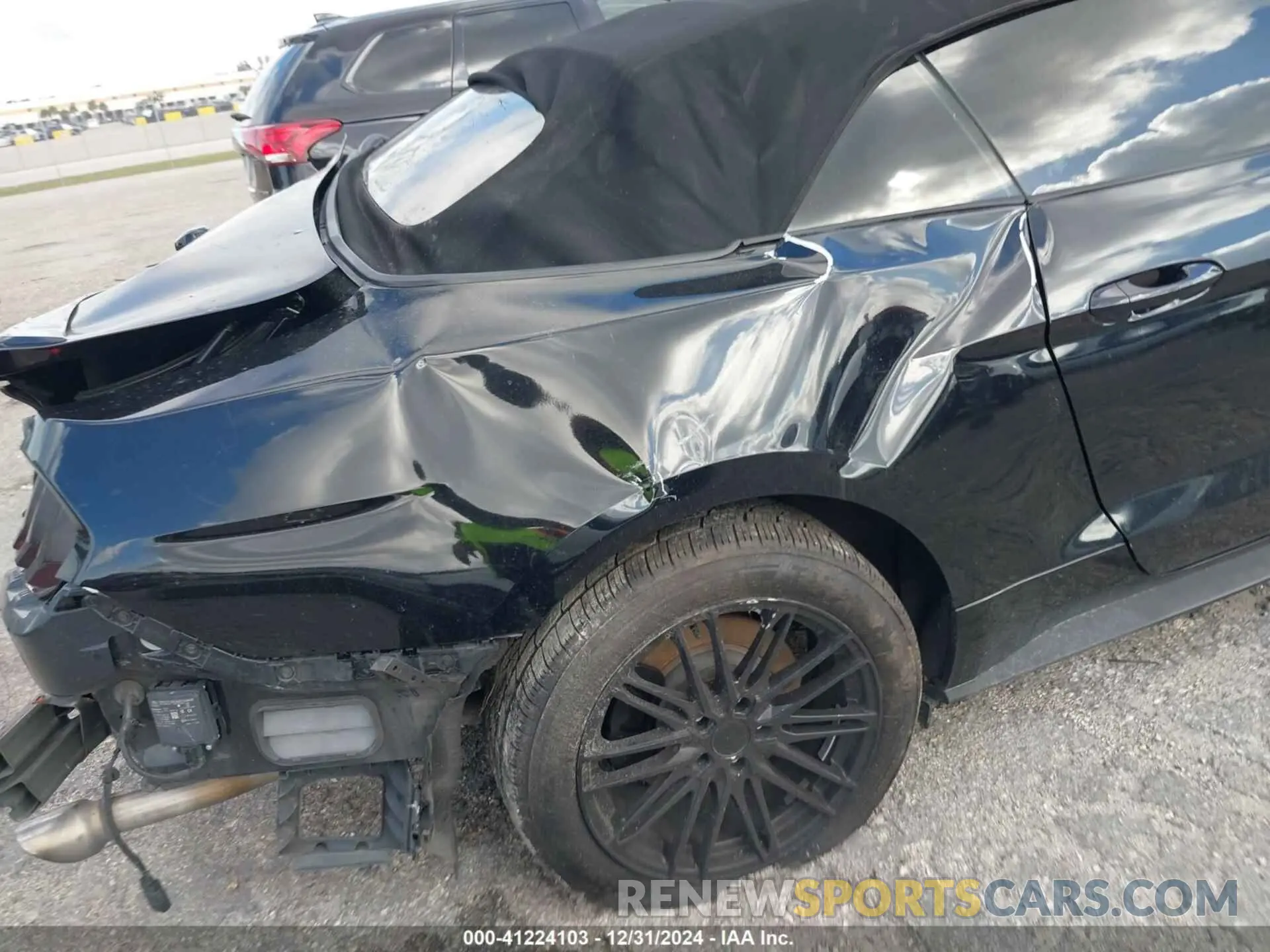 17 fotografías del automóvil dañado 1FATP8UH4M5116114 FORD MUSTANG 2021